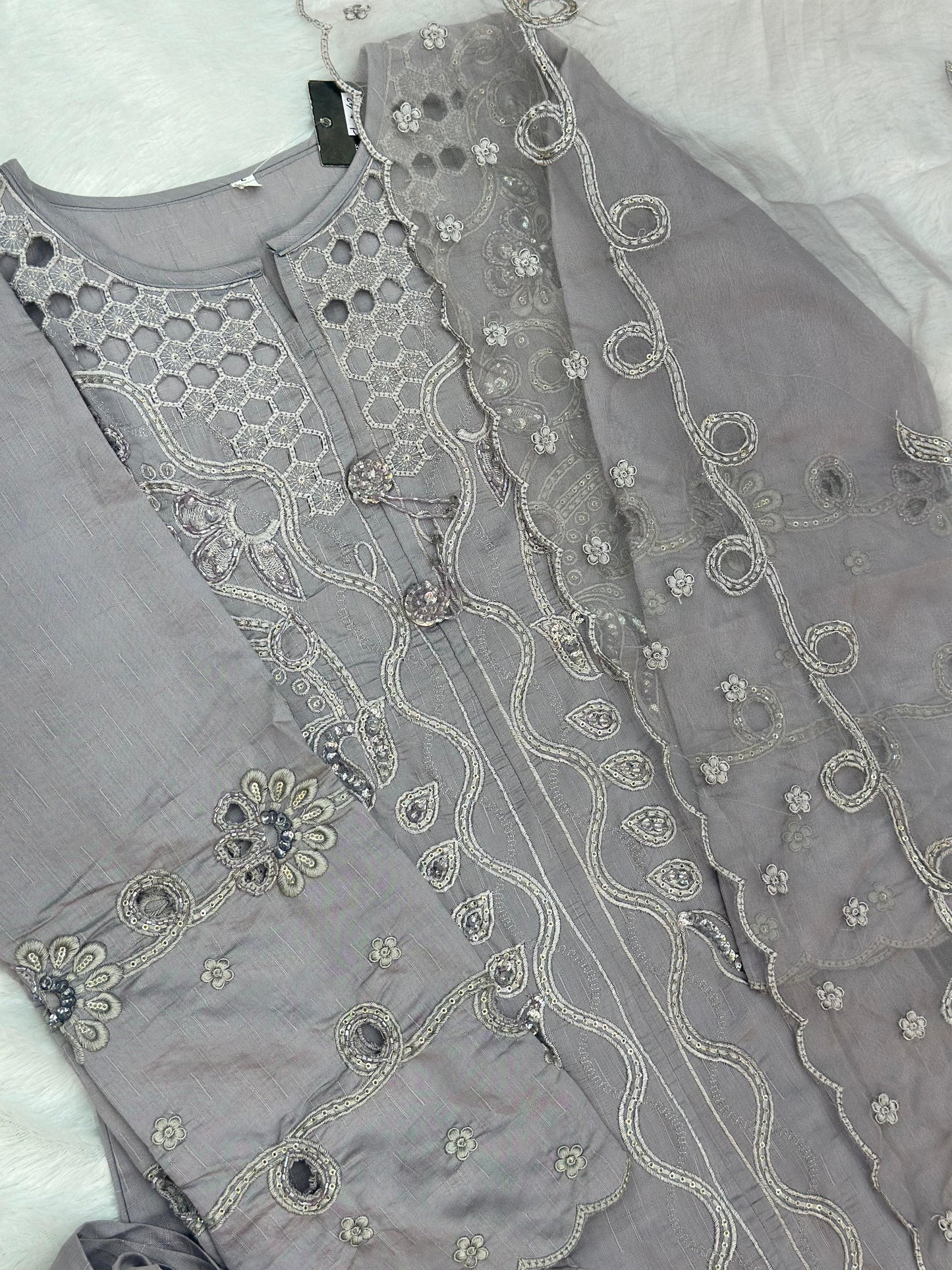 652 Pakistani Cut-Work Embroidery - Ash Lilac