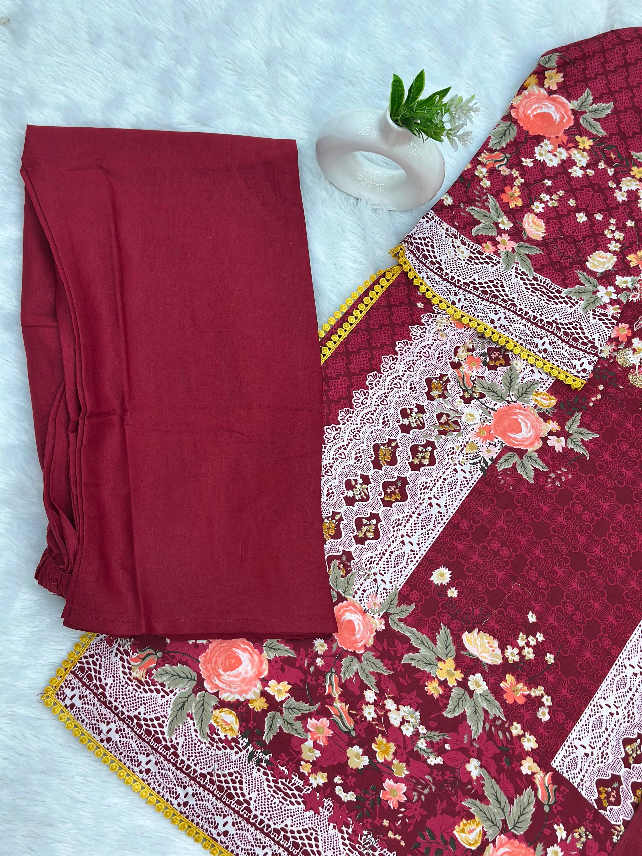 944 Pakistani Embroidered Suit