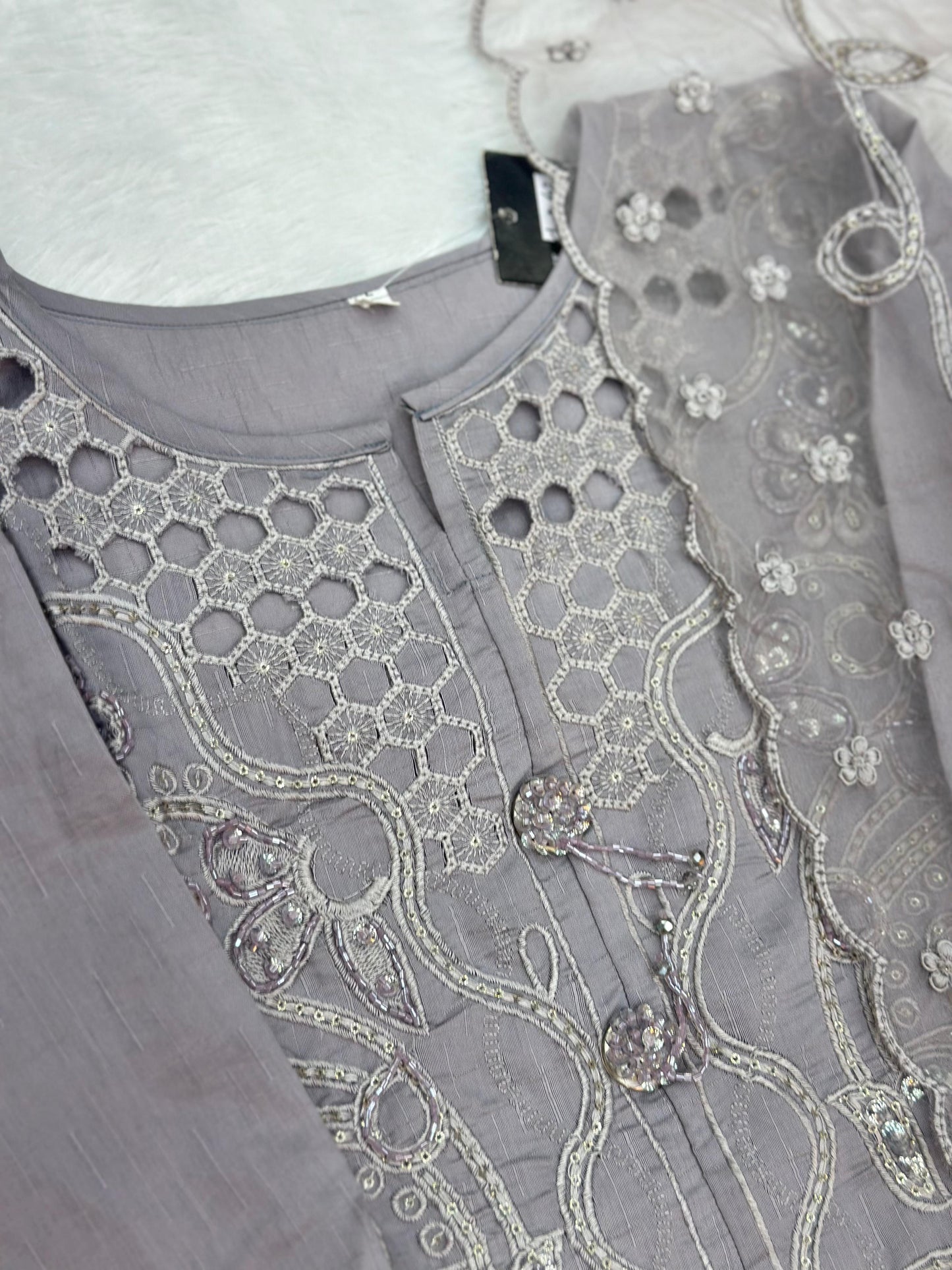 652 Pakistani Cut-Work Embroidery - Ash Lilac