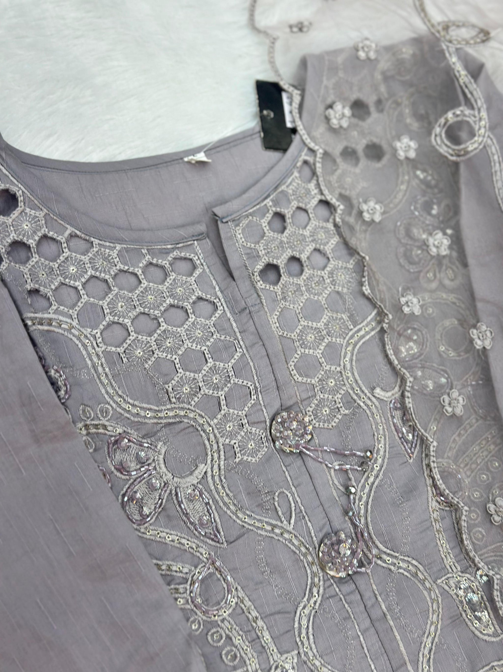 652 Pakistani Cut-Work Embroidery - Ash Lilac