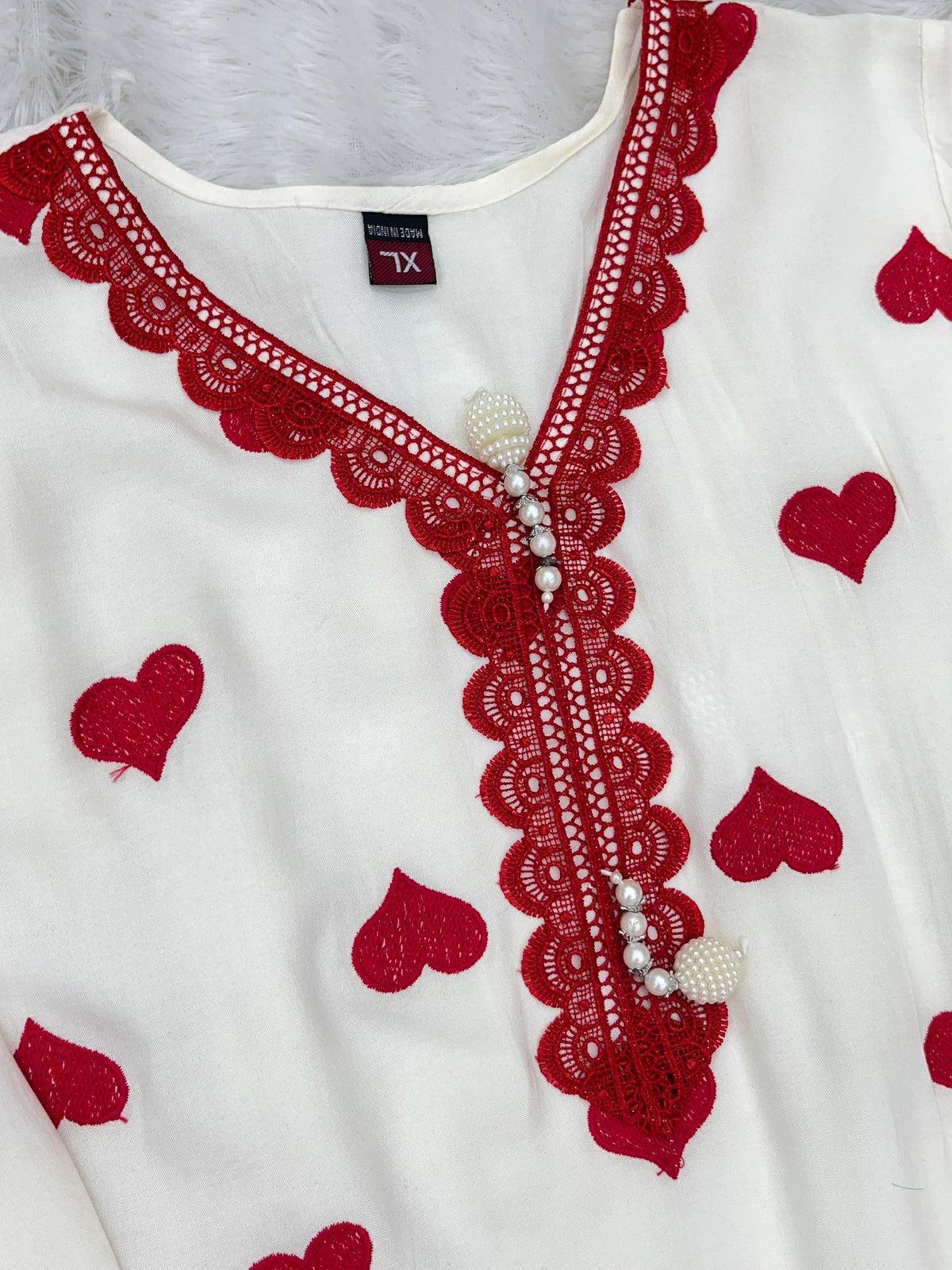 1354 Heart Embroidered Lace-Work Coordset