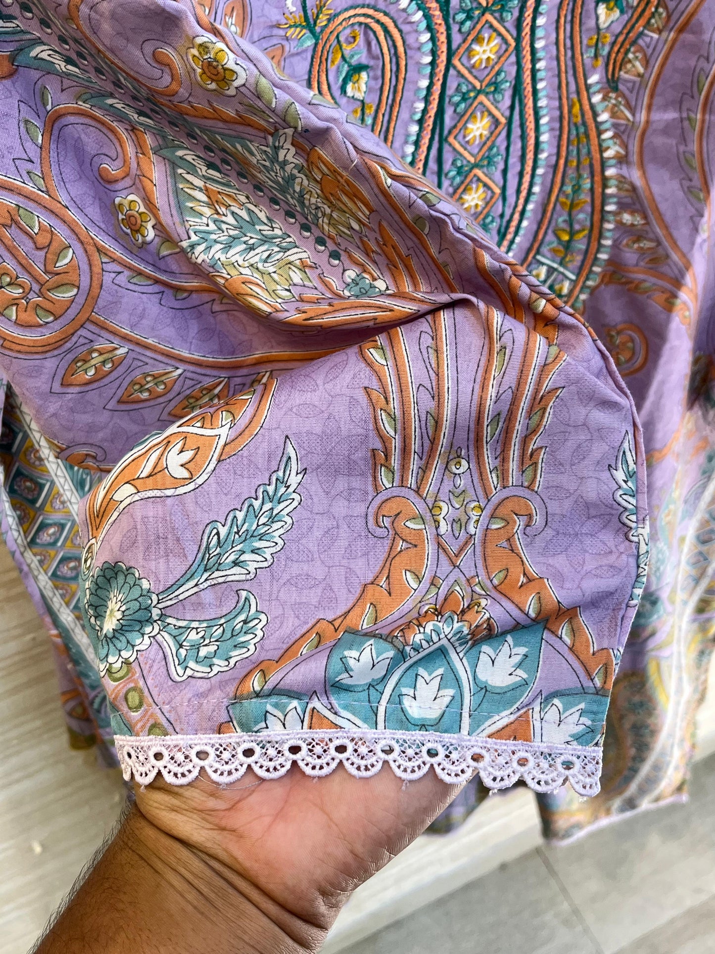 1353 Pakistani Embroidered Suit