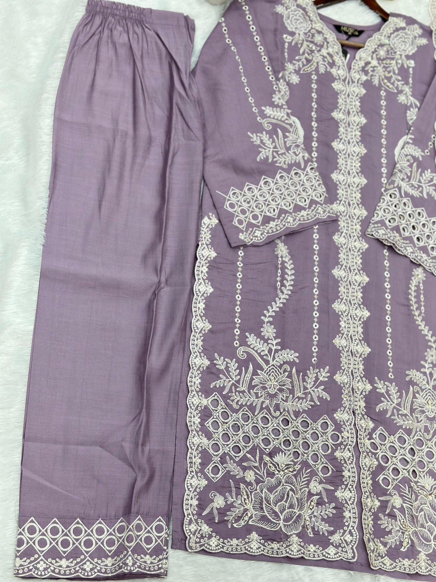 697 Pakistani Cut-Work Party-wear