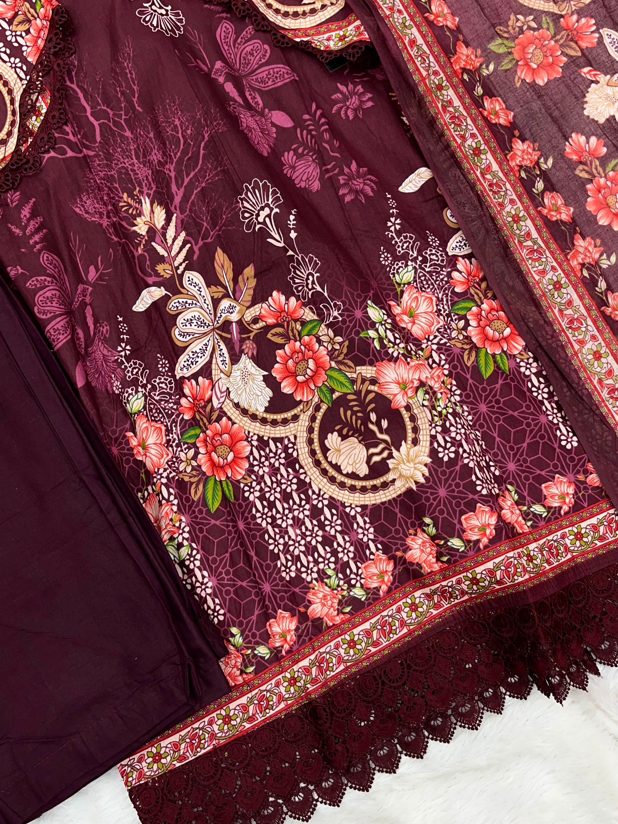 1246 Pakistani Printed Suit