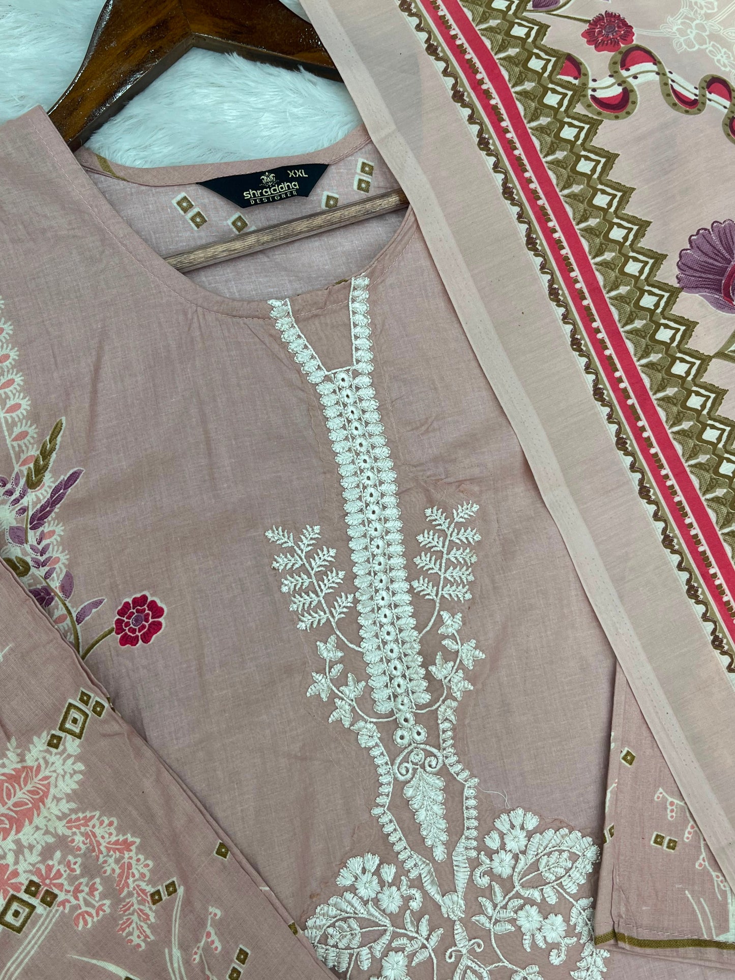 1330 Pakistani Lawn Suit