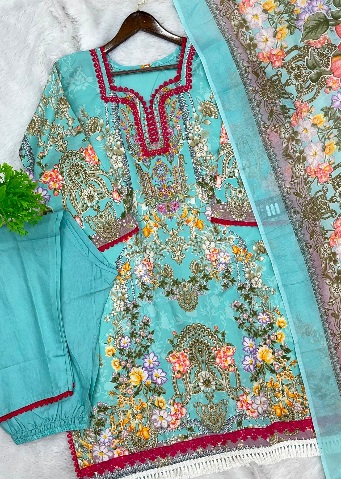 1291 Pakistani Embroidered Suit - Vandana Sobia Nazer