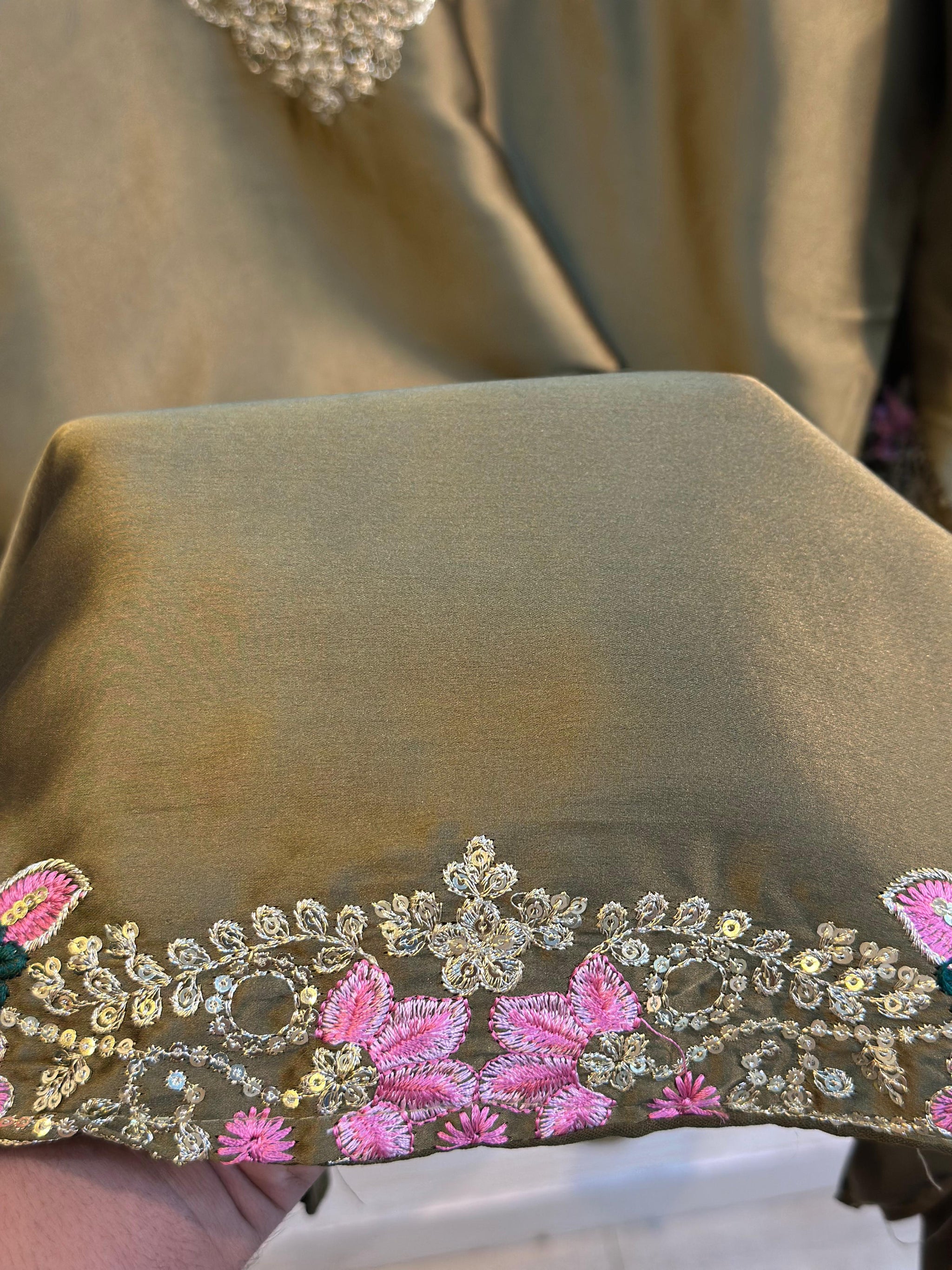 547 Pakistani Farshi Cordset