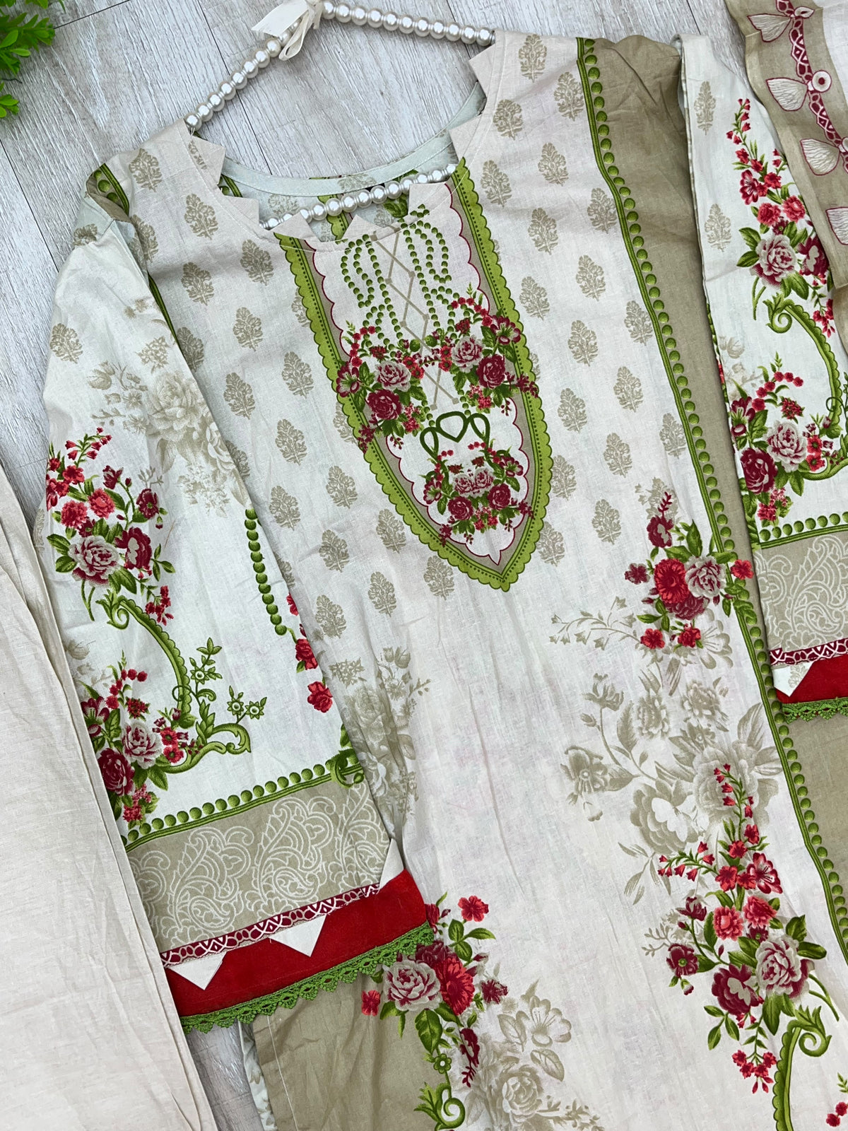 1510 Pakistani Embroidered Suit