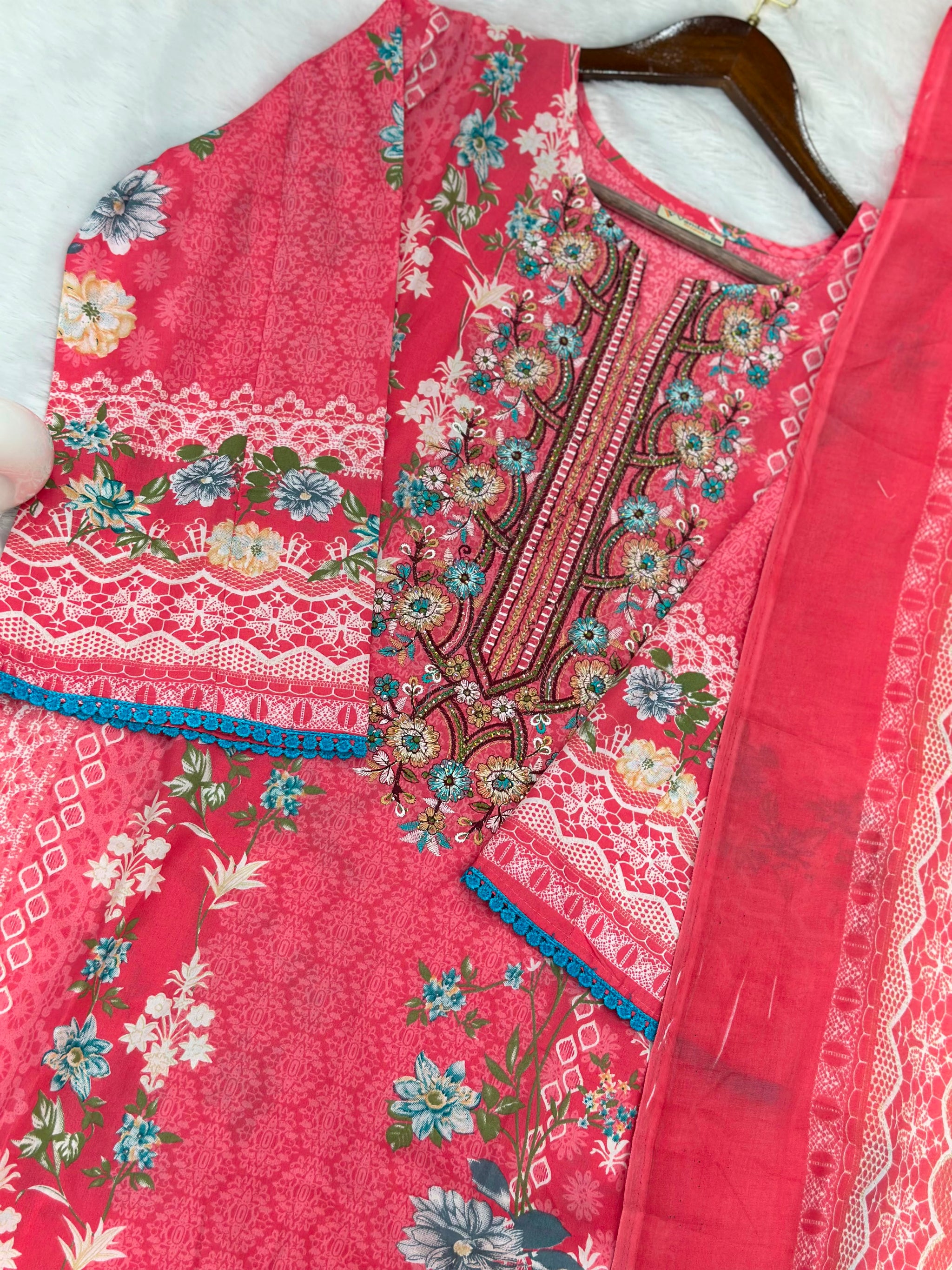 947 Pakistani Embroidered Suit