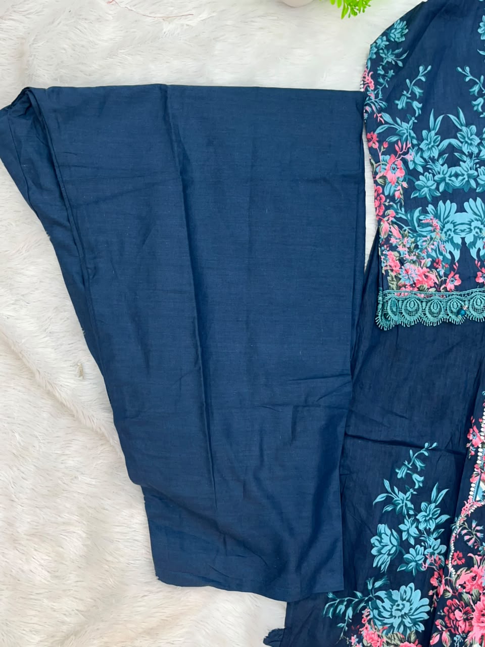 1498 Pakistani Heavy Lawn Suit - 3
