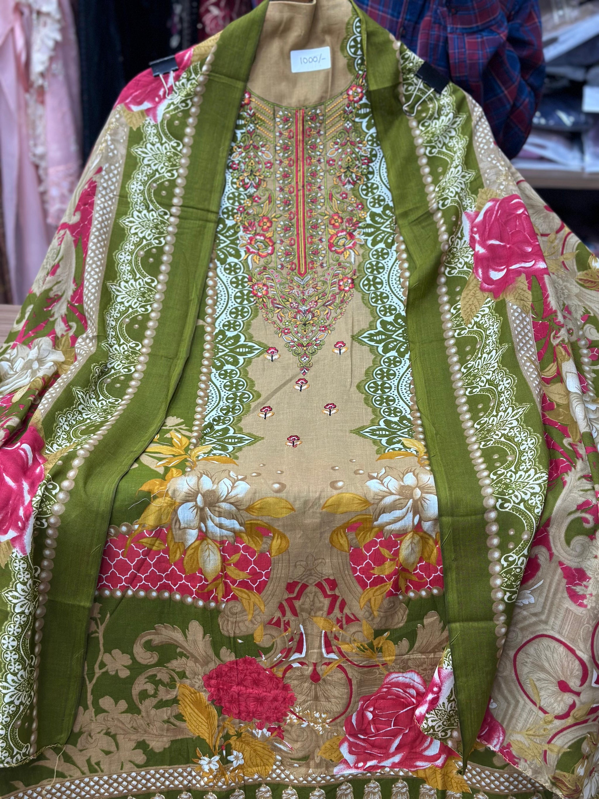 540 Pakistani Unstitched suit