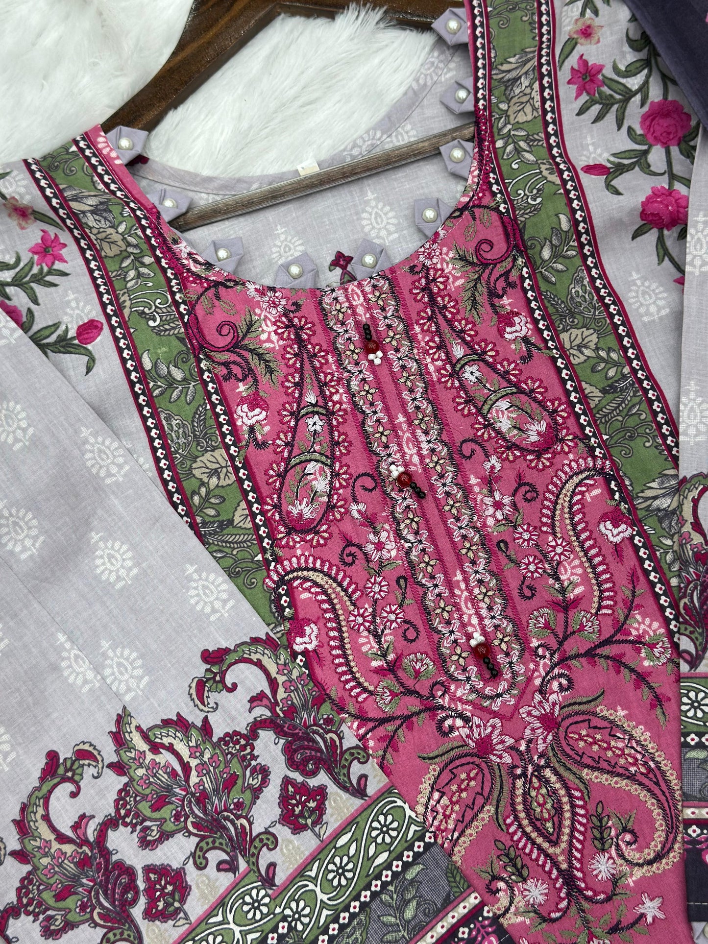 855 Readymade Pakistani Floral Embroidery Lawn Suit
