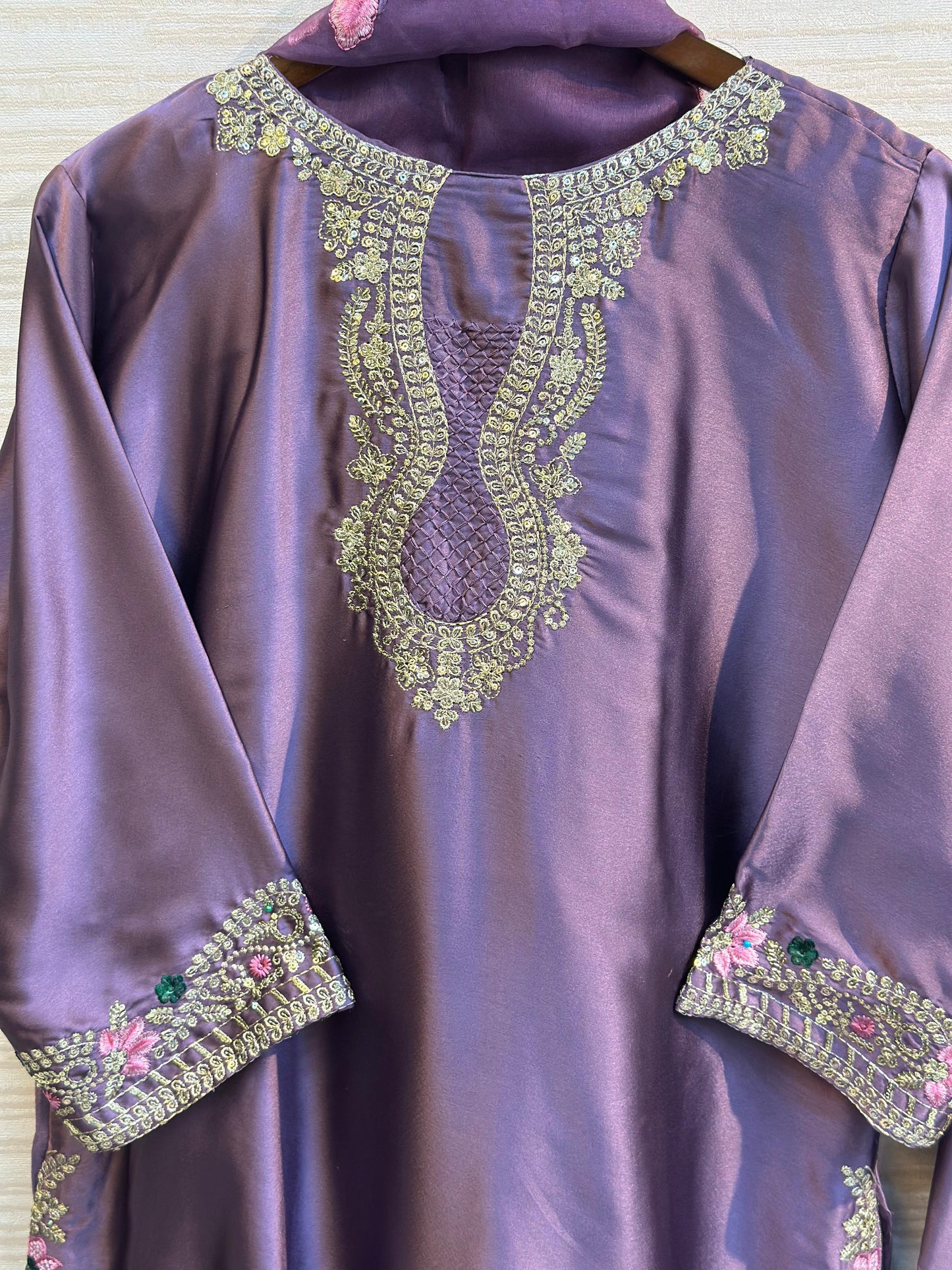 547 Pakistani Farshi Cordset