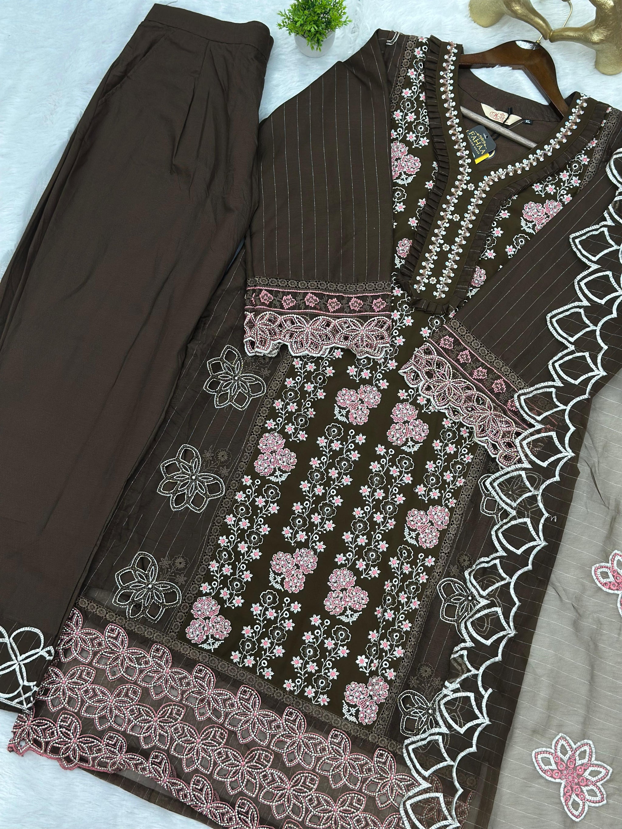 696 Motifz Party-wear