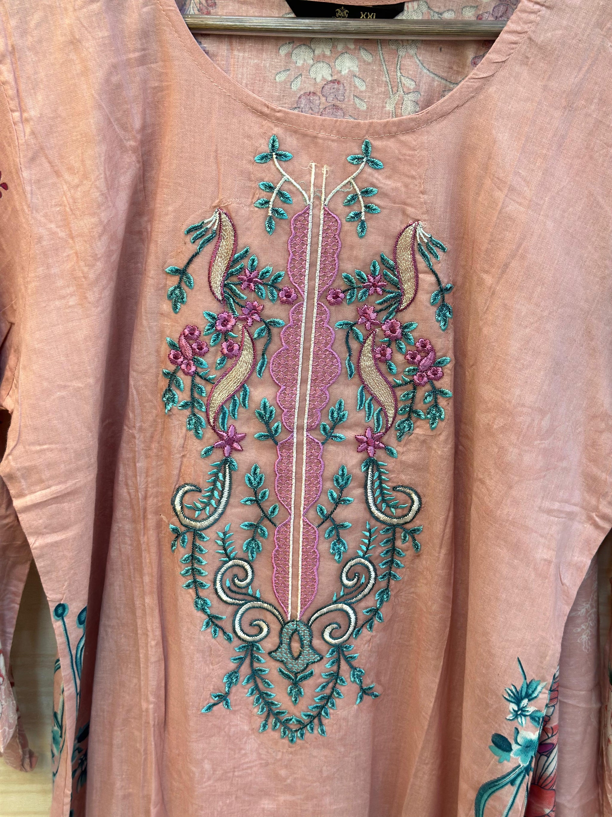 375 Own Customised Lawn Cotton