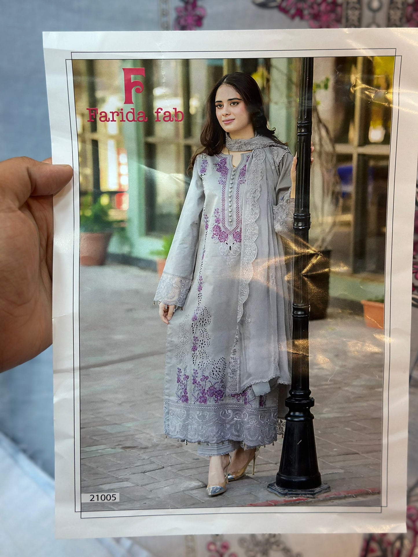 483 Pakistani Unstitched Suit
