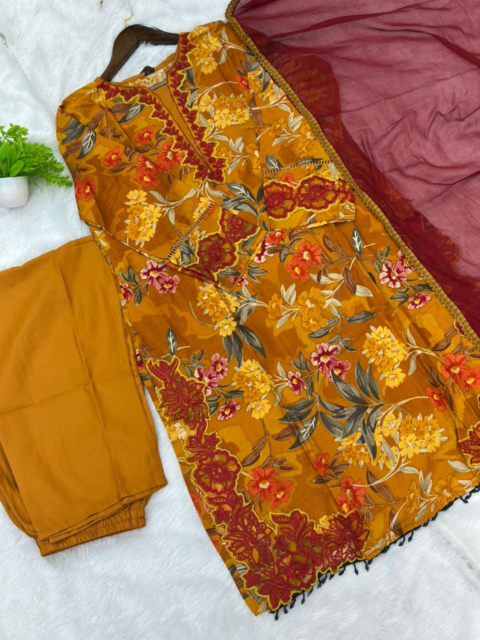 815 Readymade Pakistani Printed Coord-Set