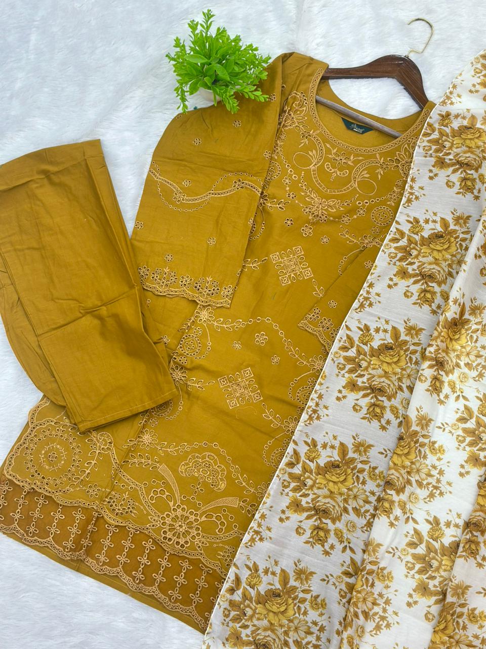 767 Readymade Pakistani Chikankari Suit