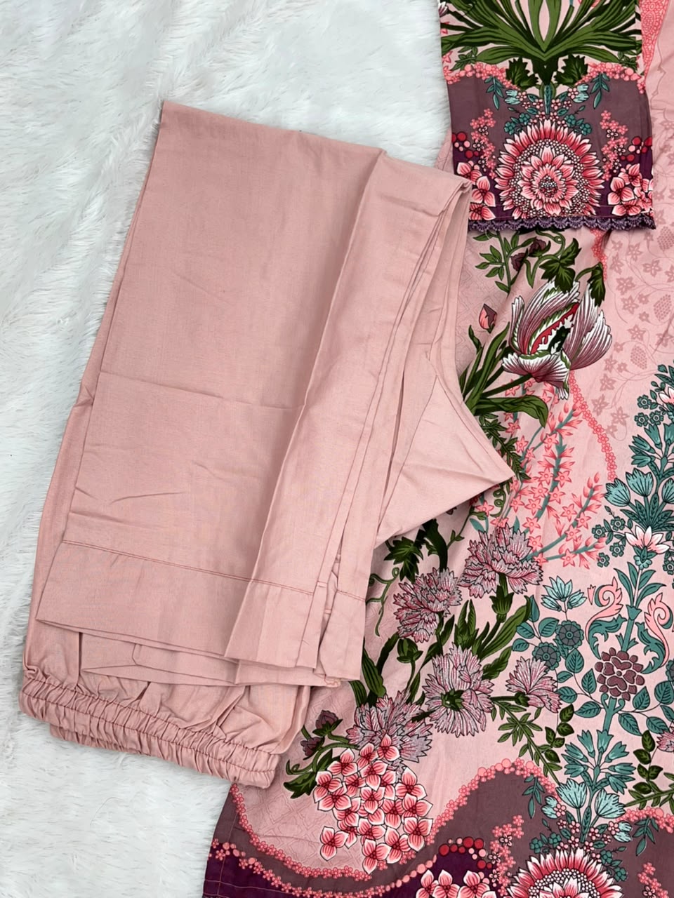 1255 Pakistani Embroidered Suit