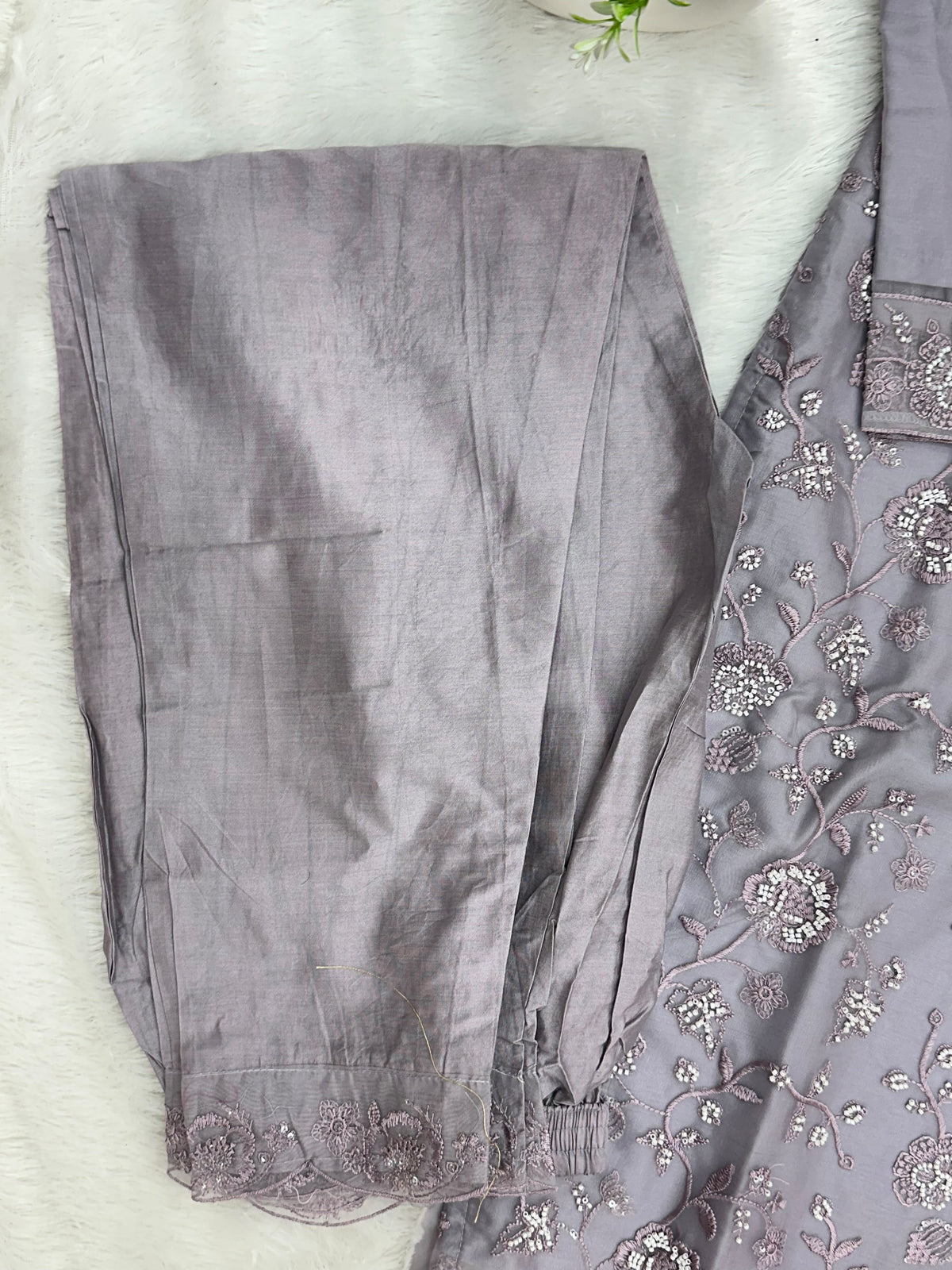 1432 Heavy Pakistani Partywear - Lilac