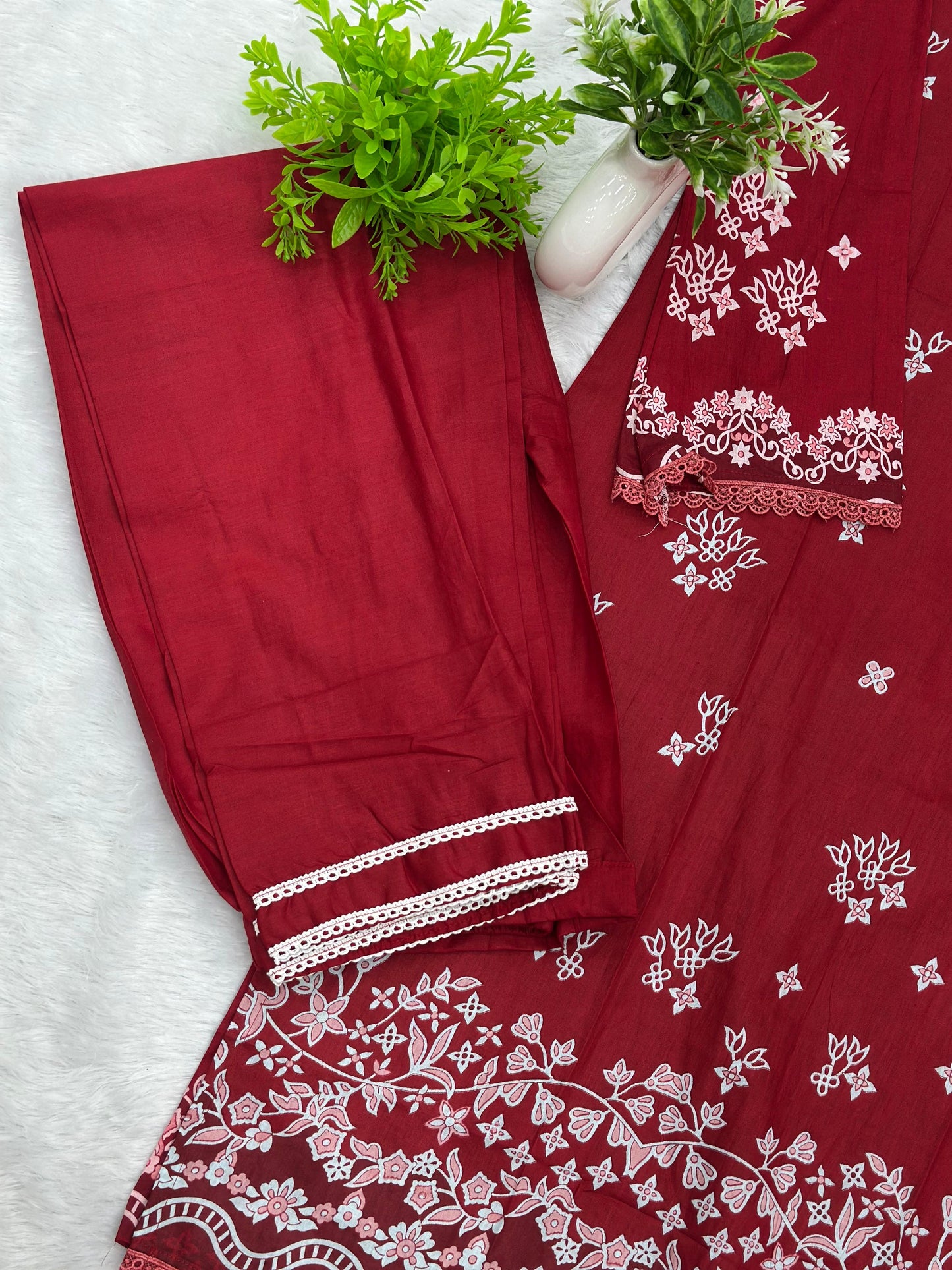 1070 Pakistani Printed Suit