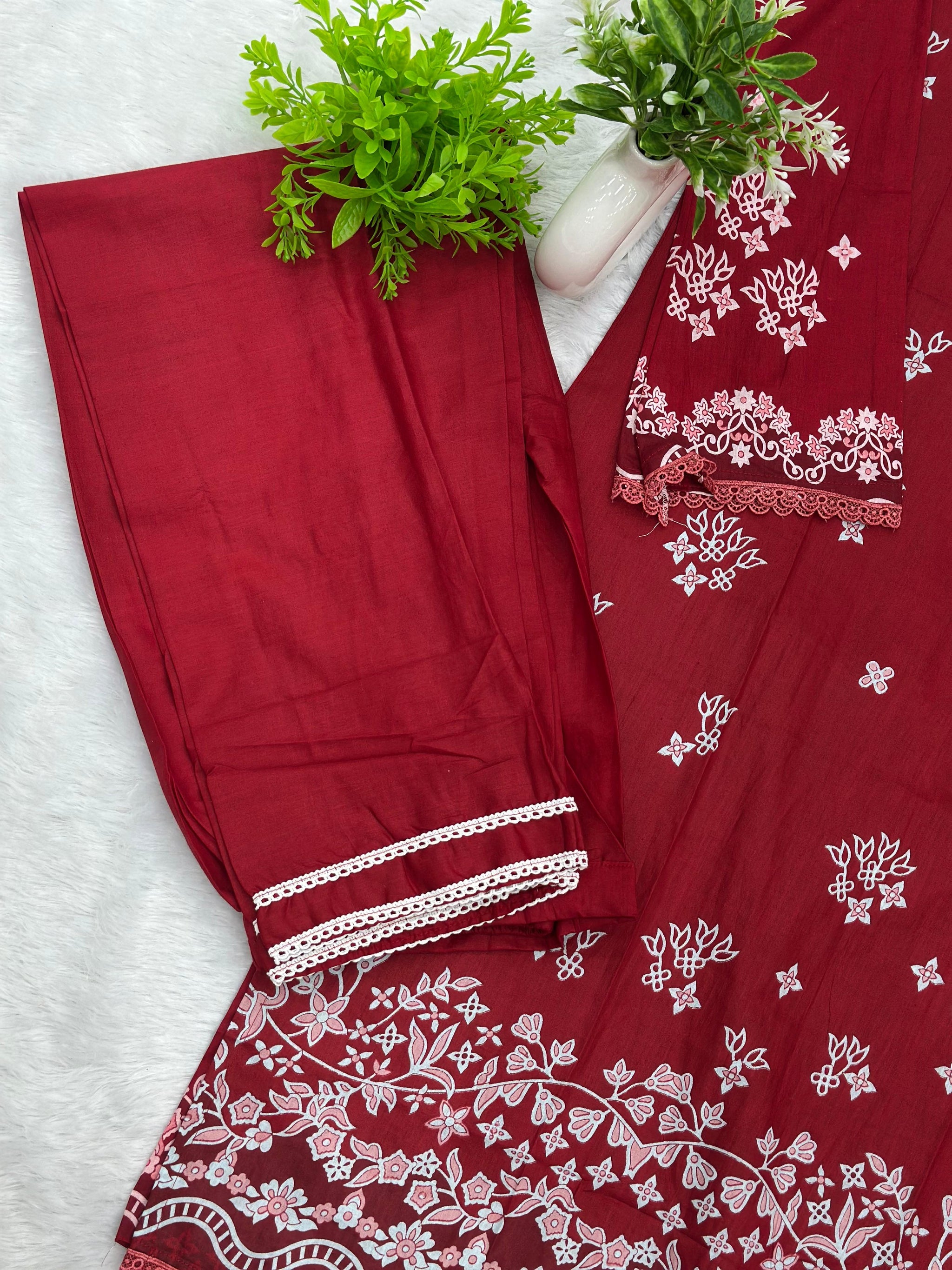 1070 Pakistani Printed Suit