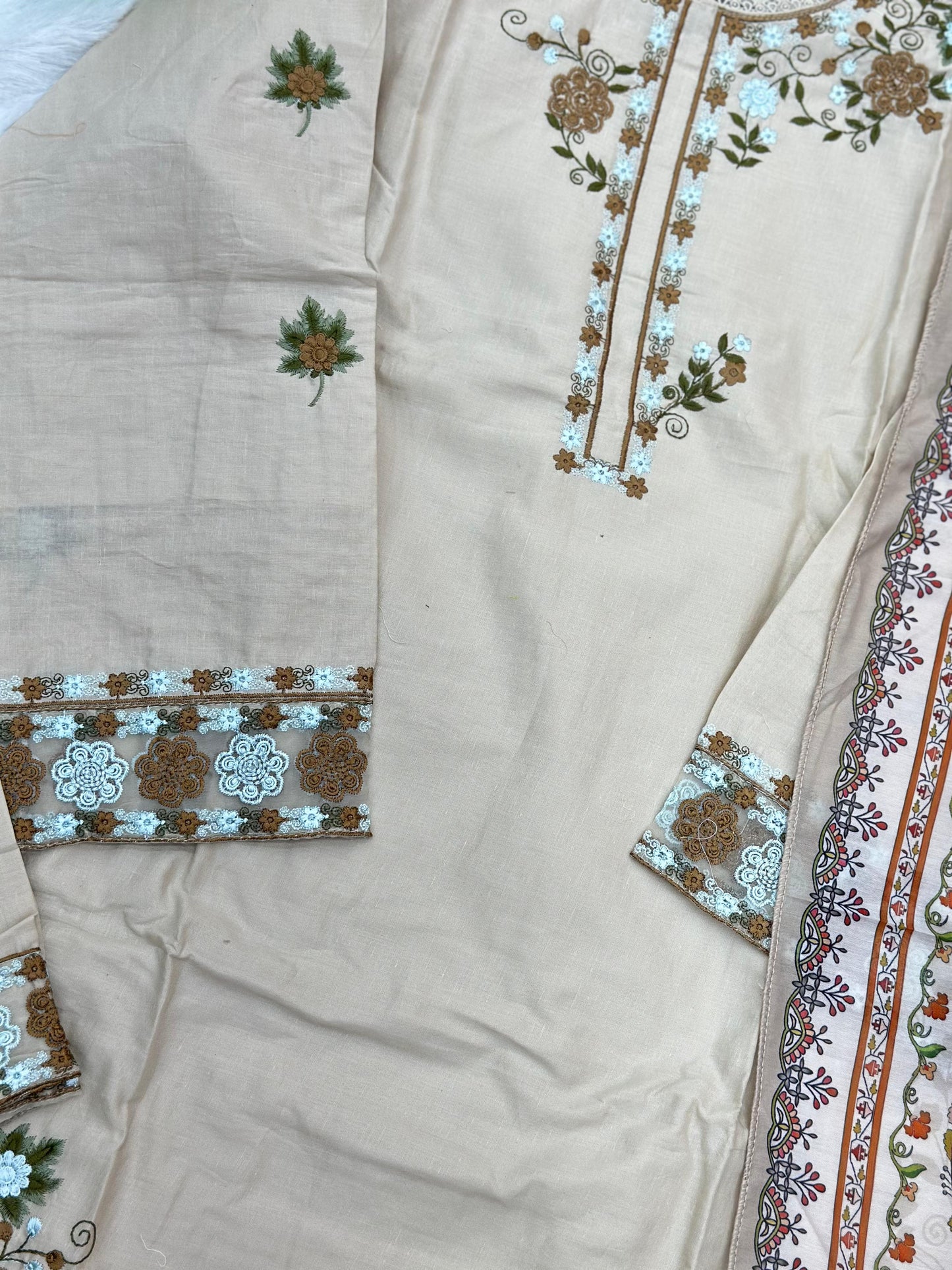 772 Readymade Pakistani Embroidered Suit