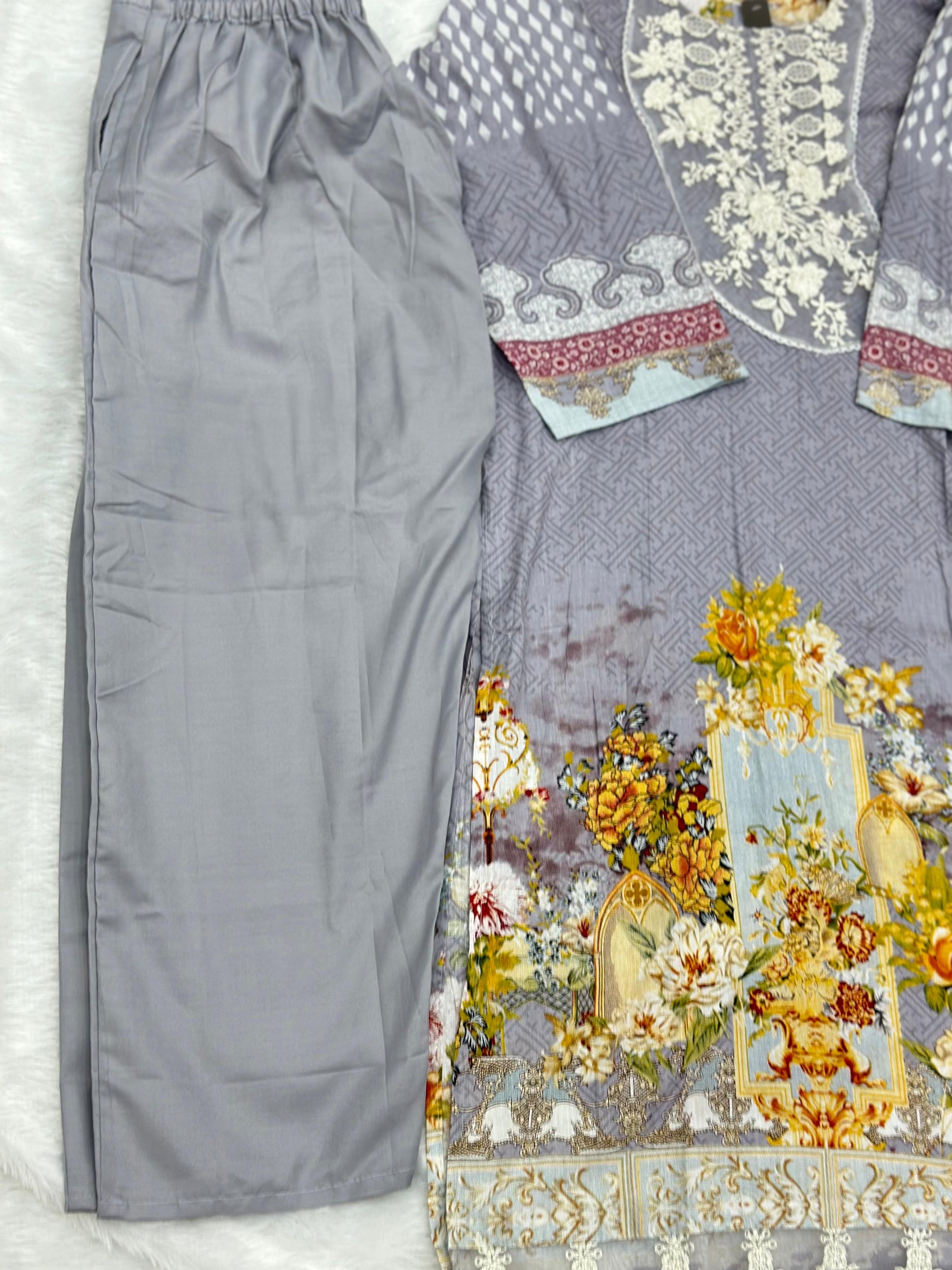 680 Pakistani Lawn Suit - Grey