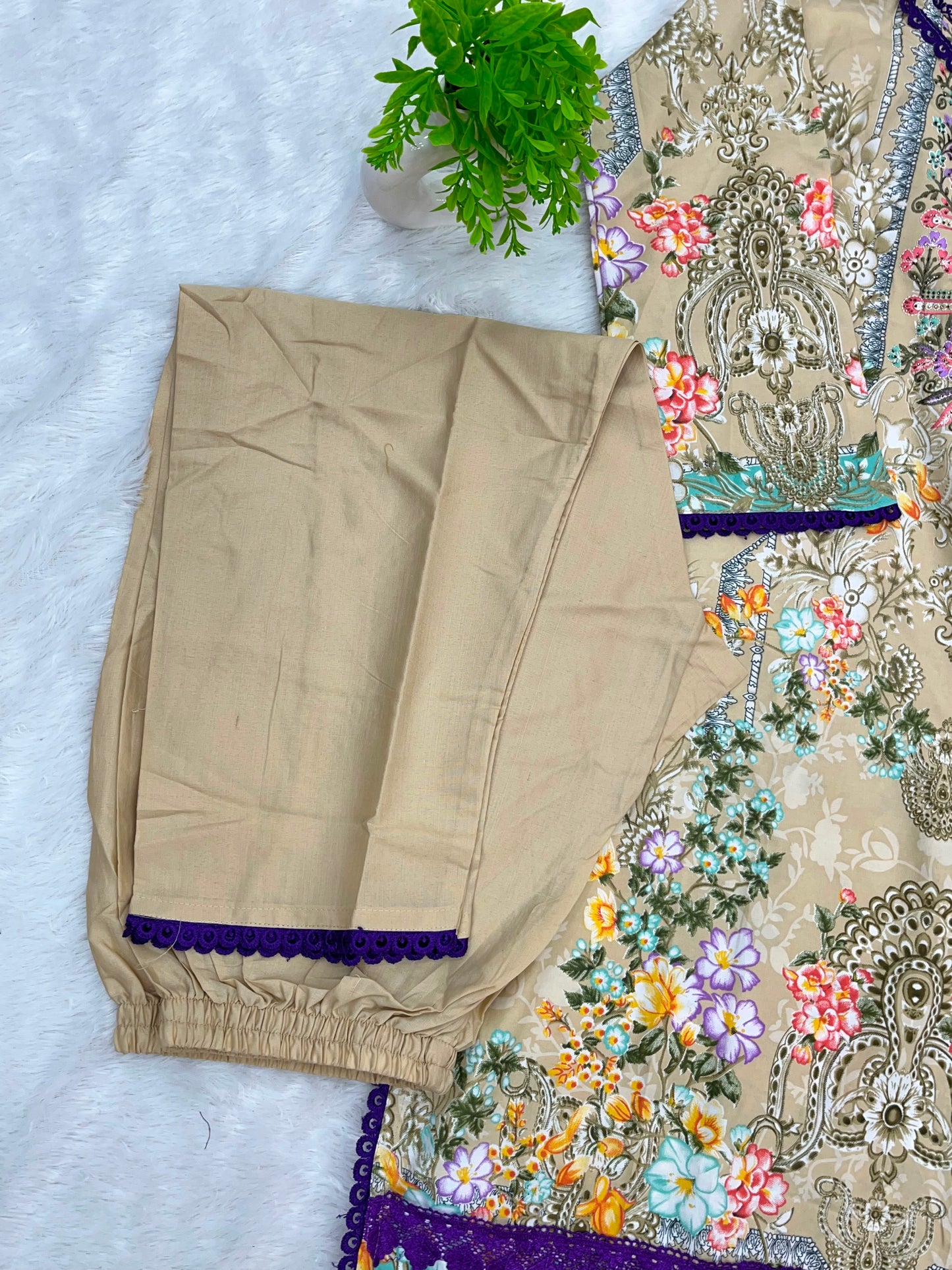 1290 Pakistani Embroidered Suit - Vandana Sobia Nazer