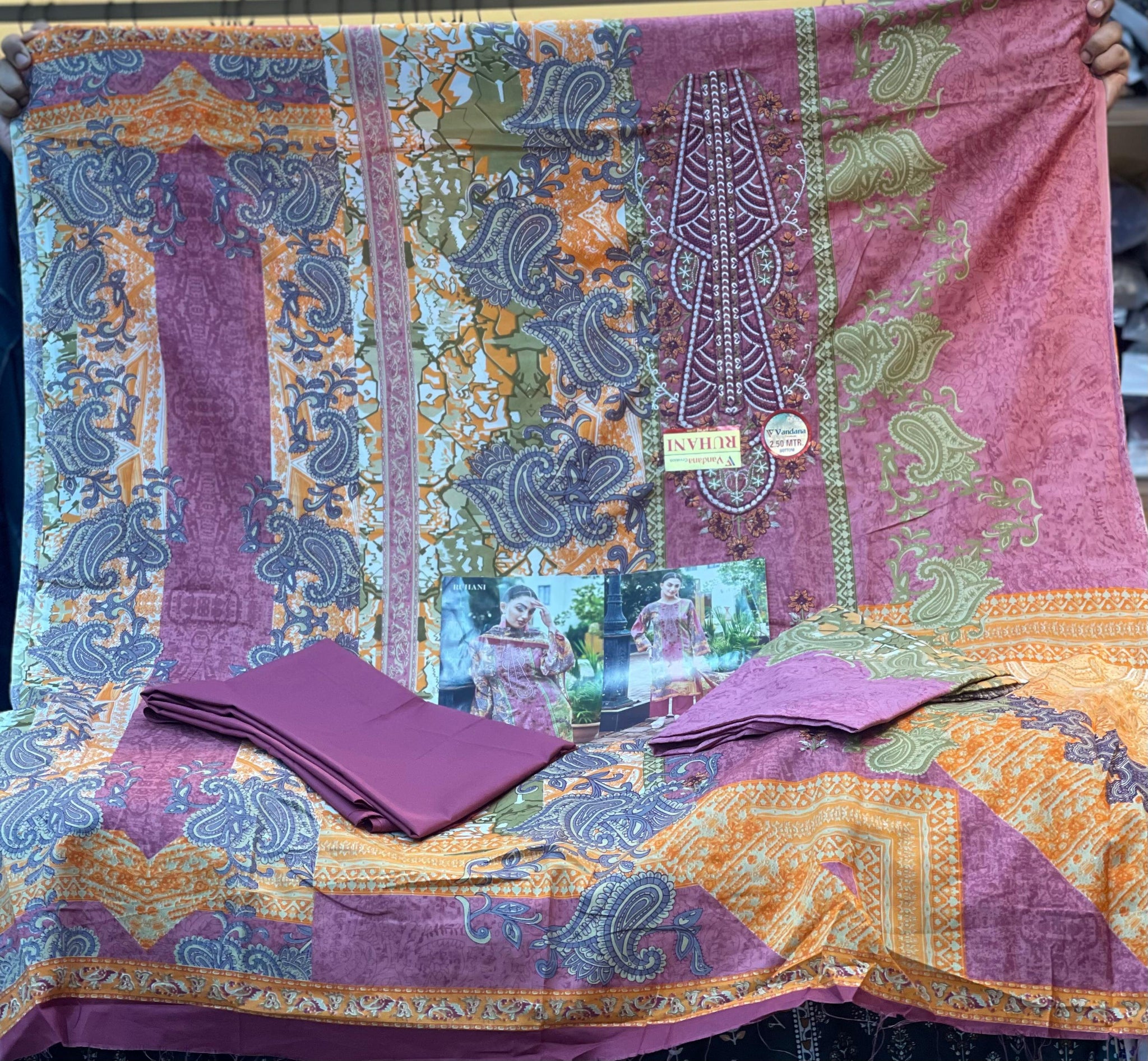 489 Ruhani Pakistani Unstitched Suit