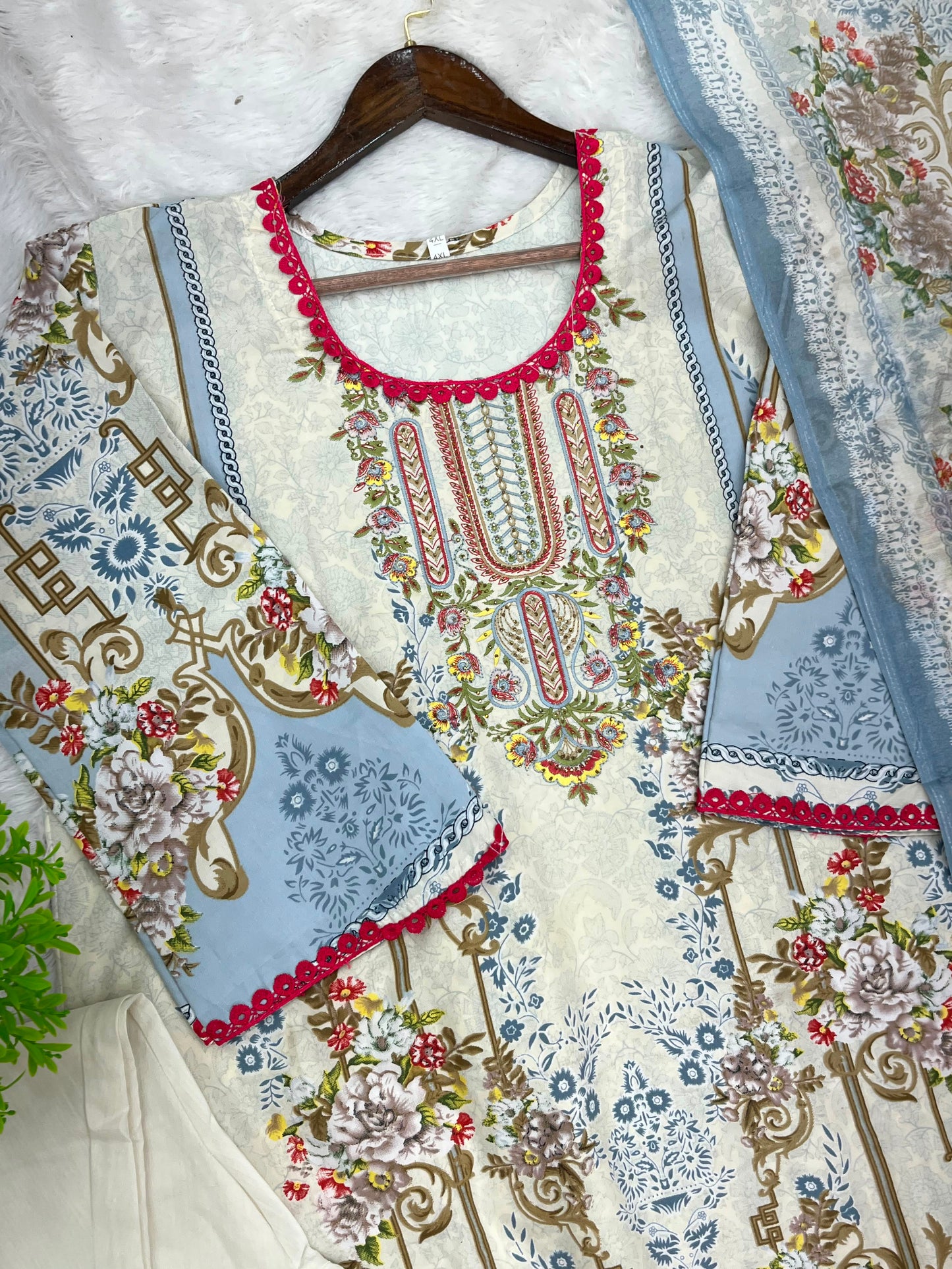1311 Pakistani Embroidered Suit