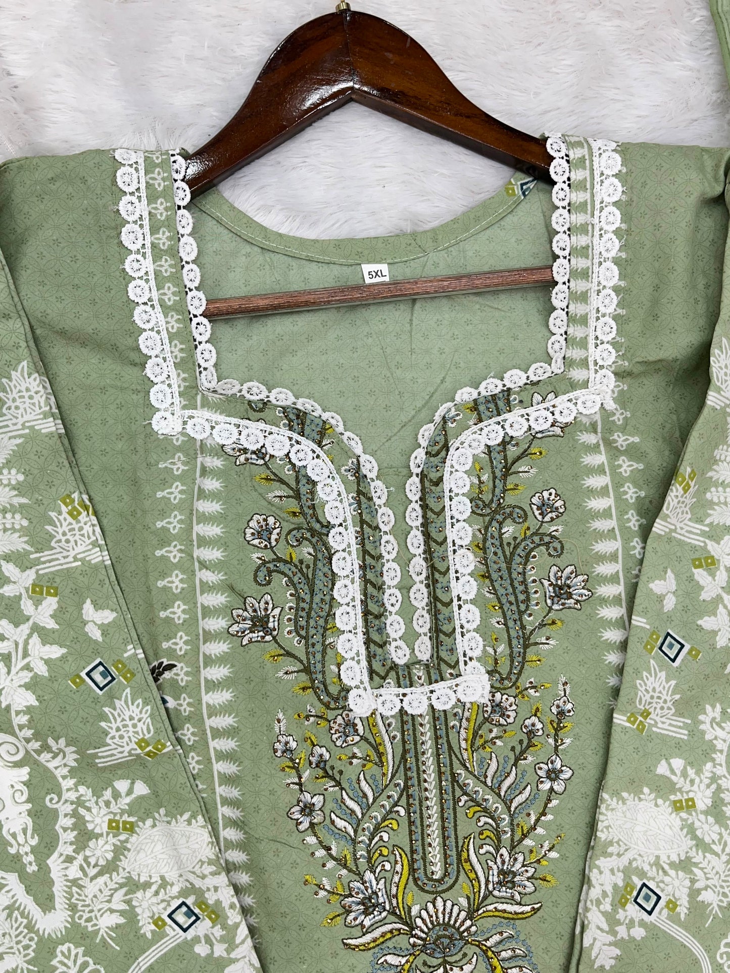 1295 Pakistani Embroidered Suit - Vandana Sobia Nazer