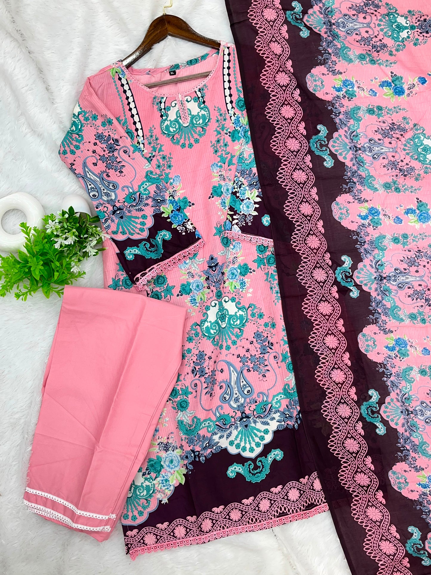 1279 Pakistani Printed Suit