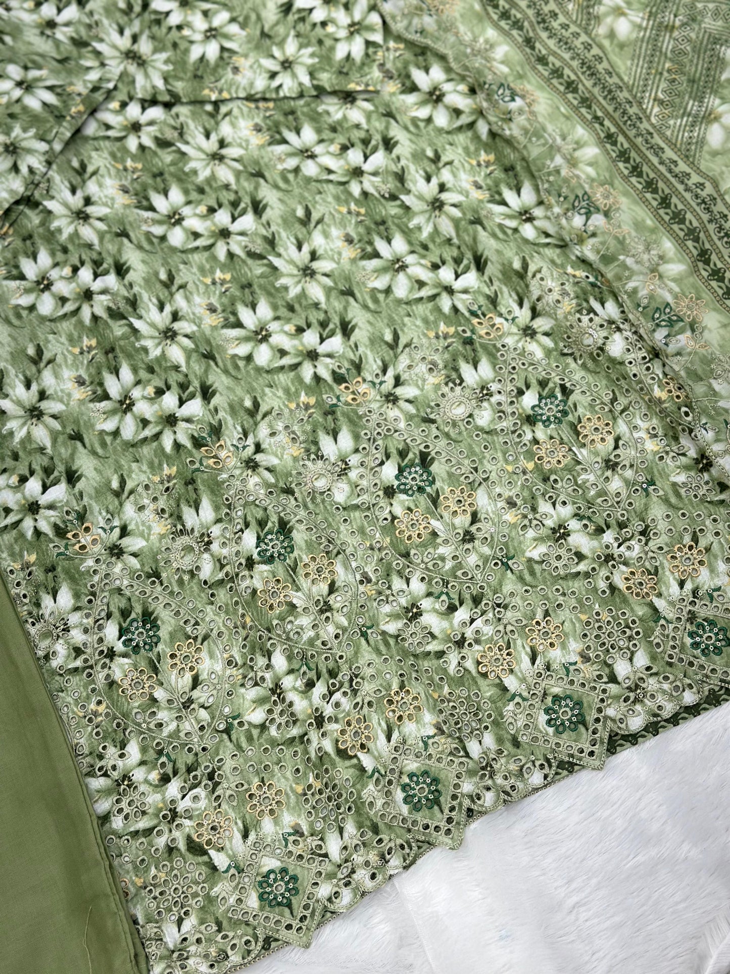 682 Pakistani Lawn Suit -  Green