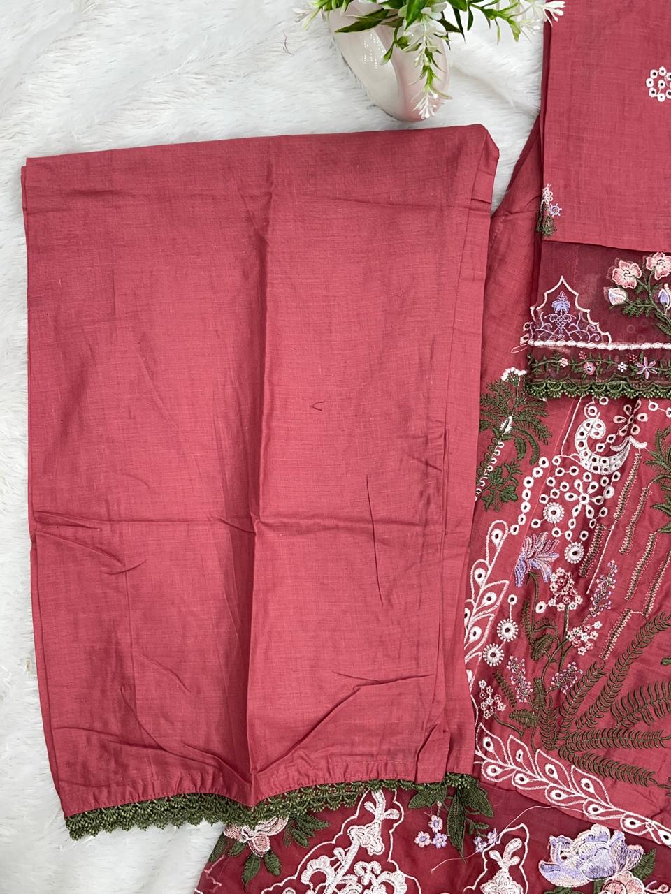 1372 Pakistani Embroidered Lawn Suit