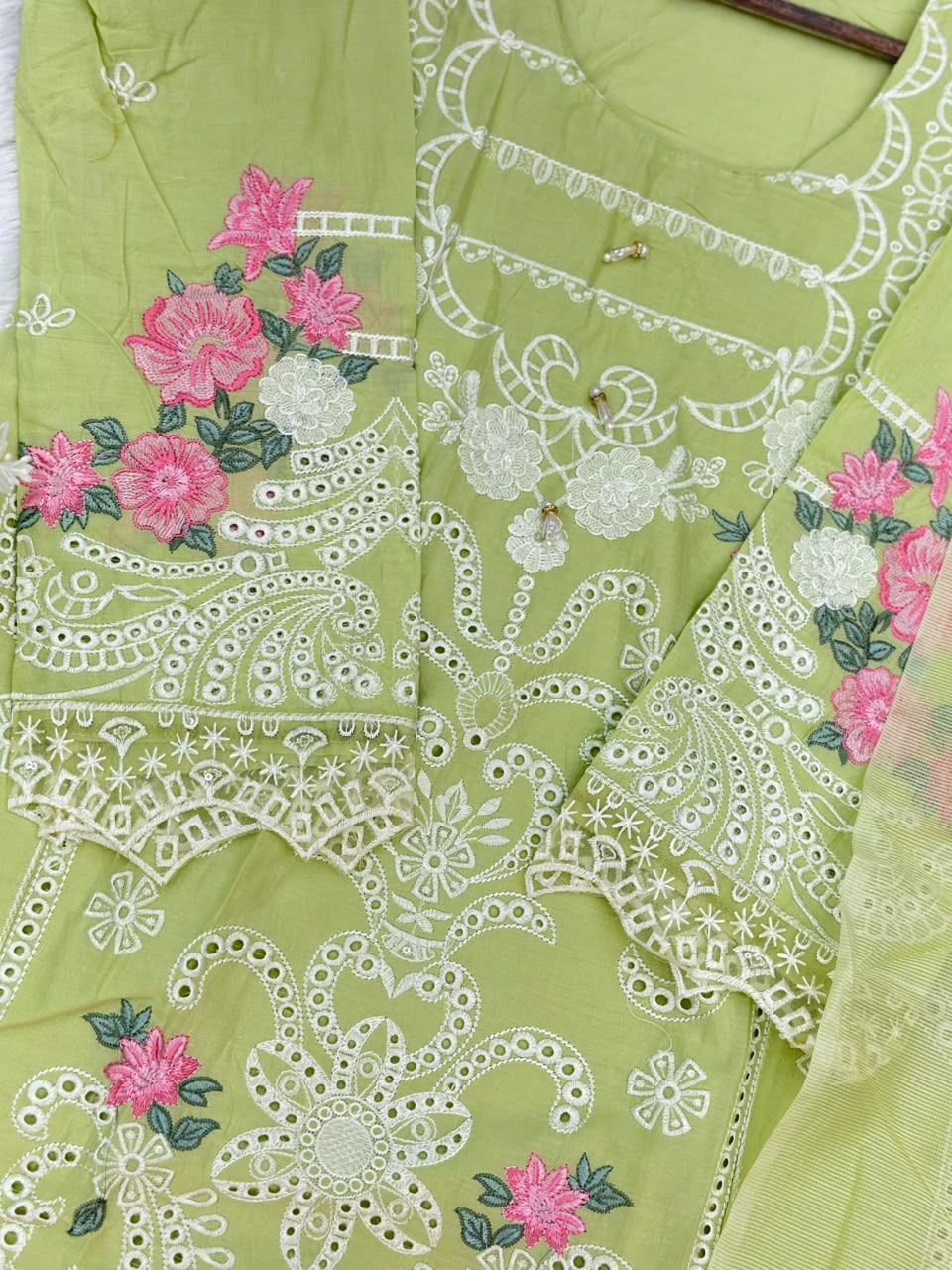 717 Pakistani Heavy Lawn Suit