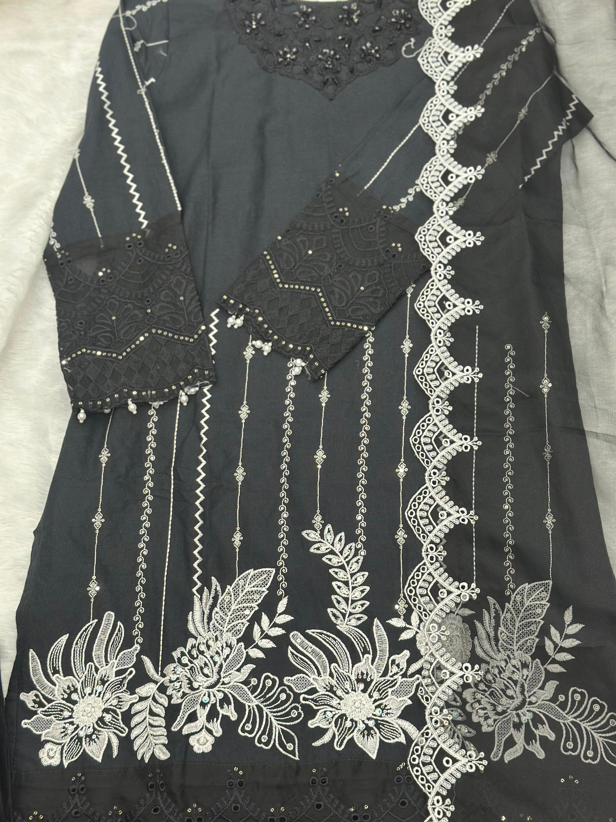 622 Premium Embroidered Pakistani Party Wear - Black