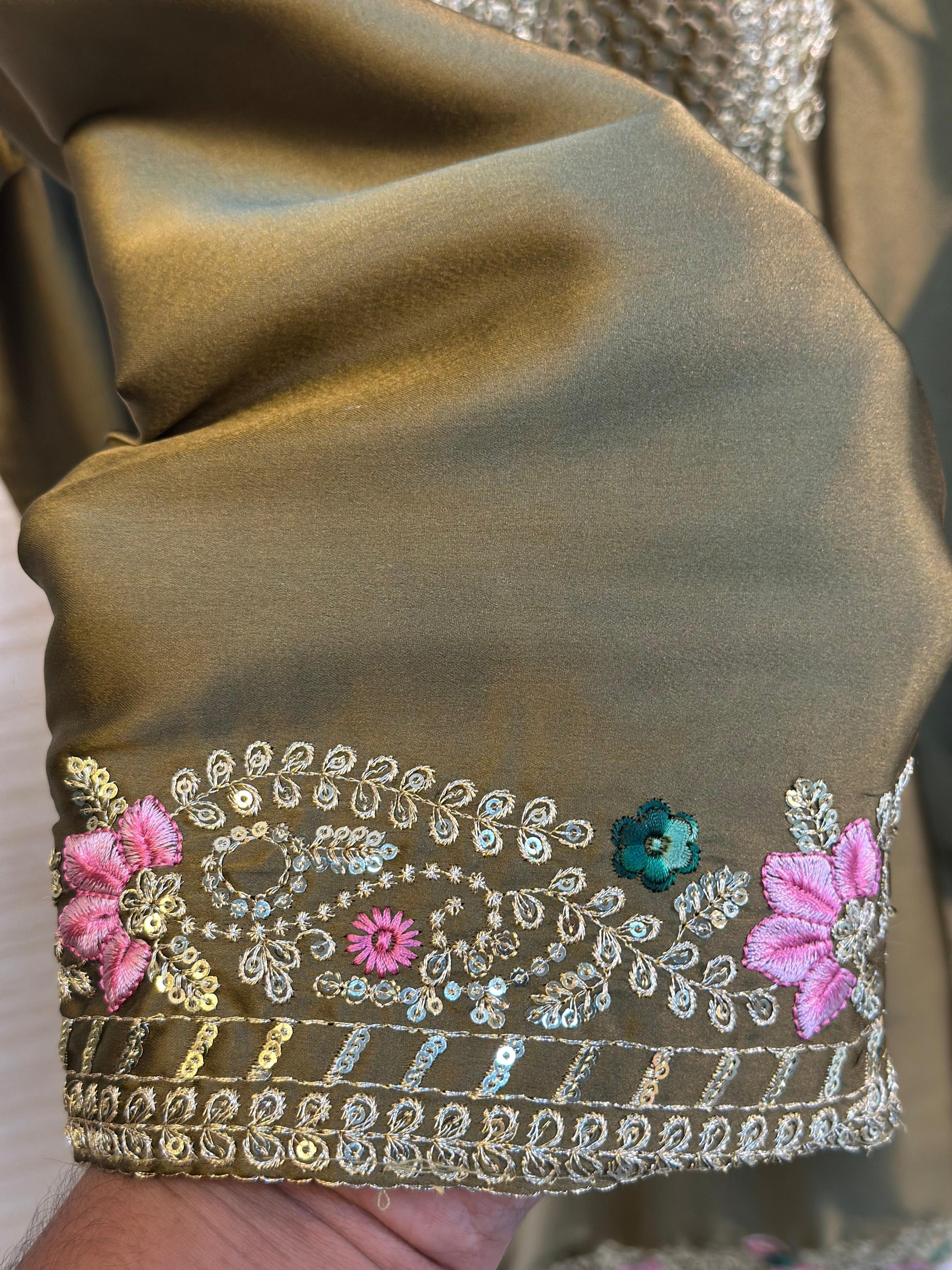 547 Pakistani Farshi Cordset