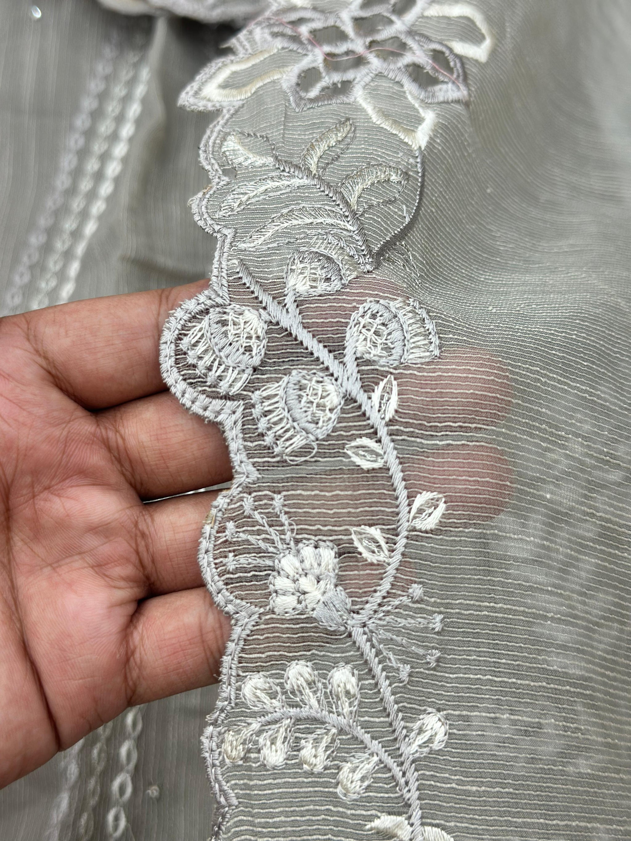654 Pakistani Party Wear