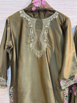 547 Pakistani Farshi Cordset
