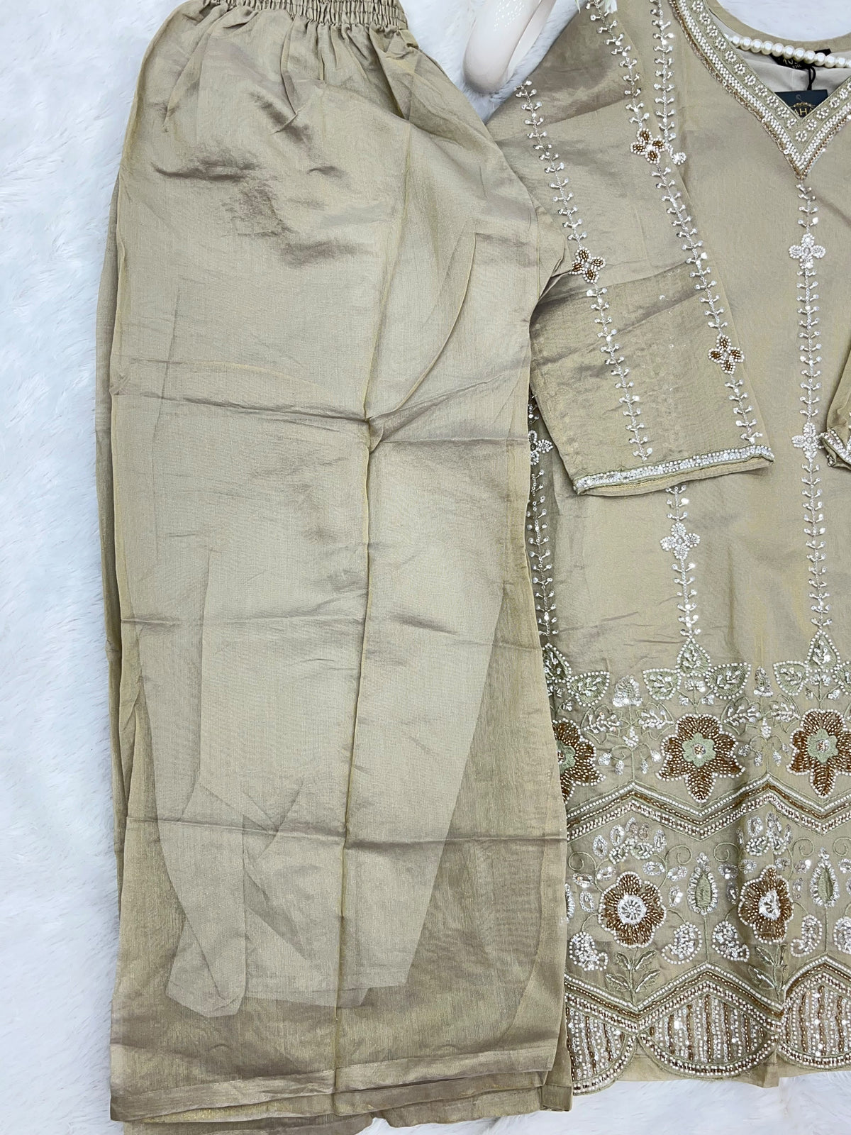 1428 Heavy Pakistani Partywear - Pista Green