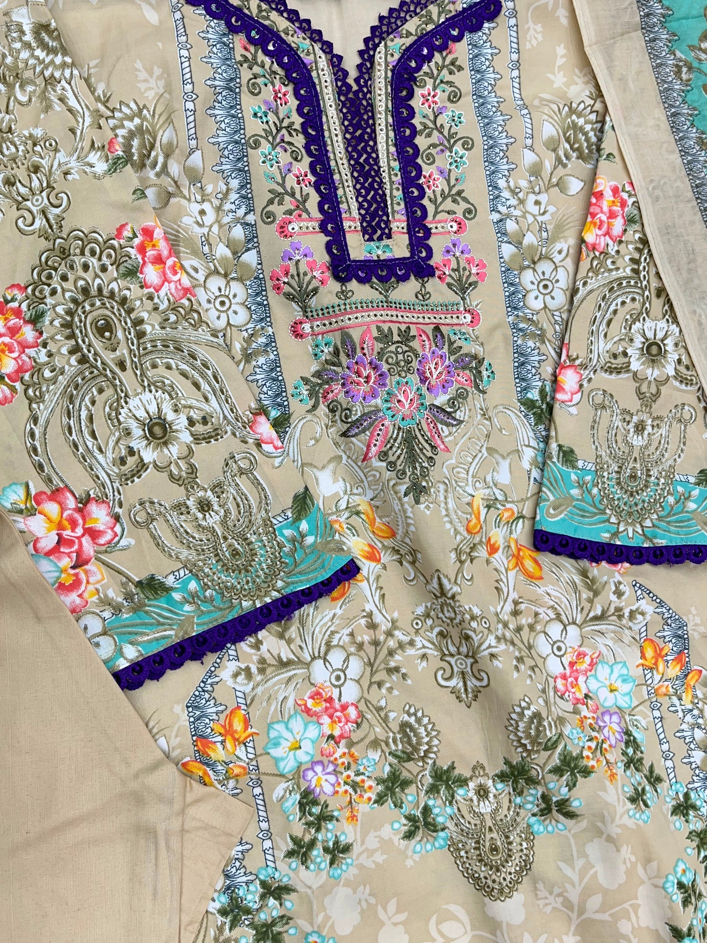 1290 Pakistani Embroidered Suit - Vandana Sobia Nazer
