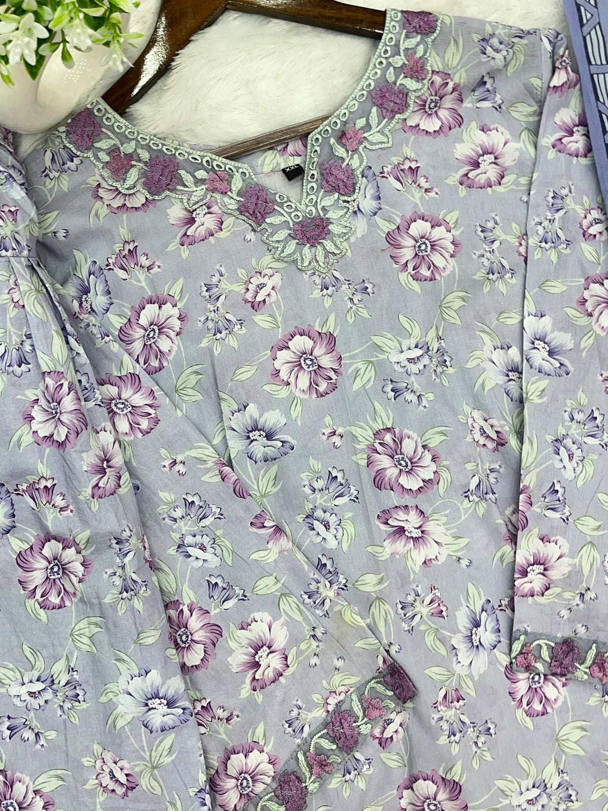 1441 Mausumery Foral Lawn Suit - Lavender