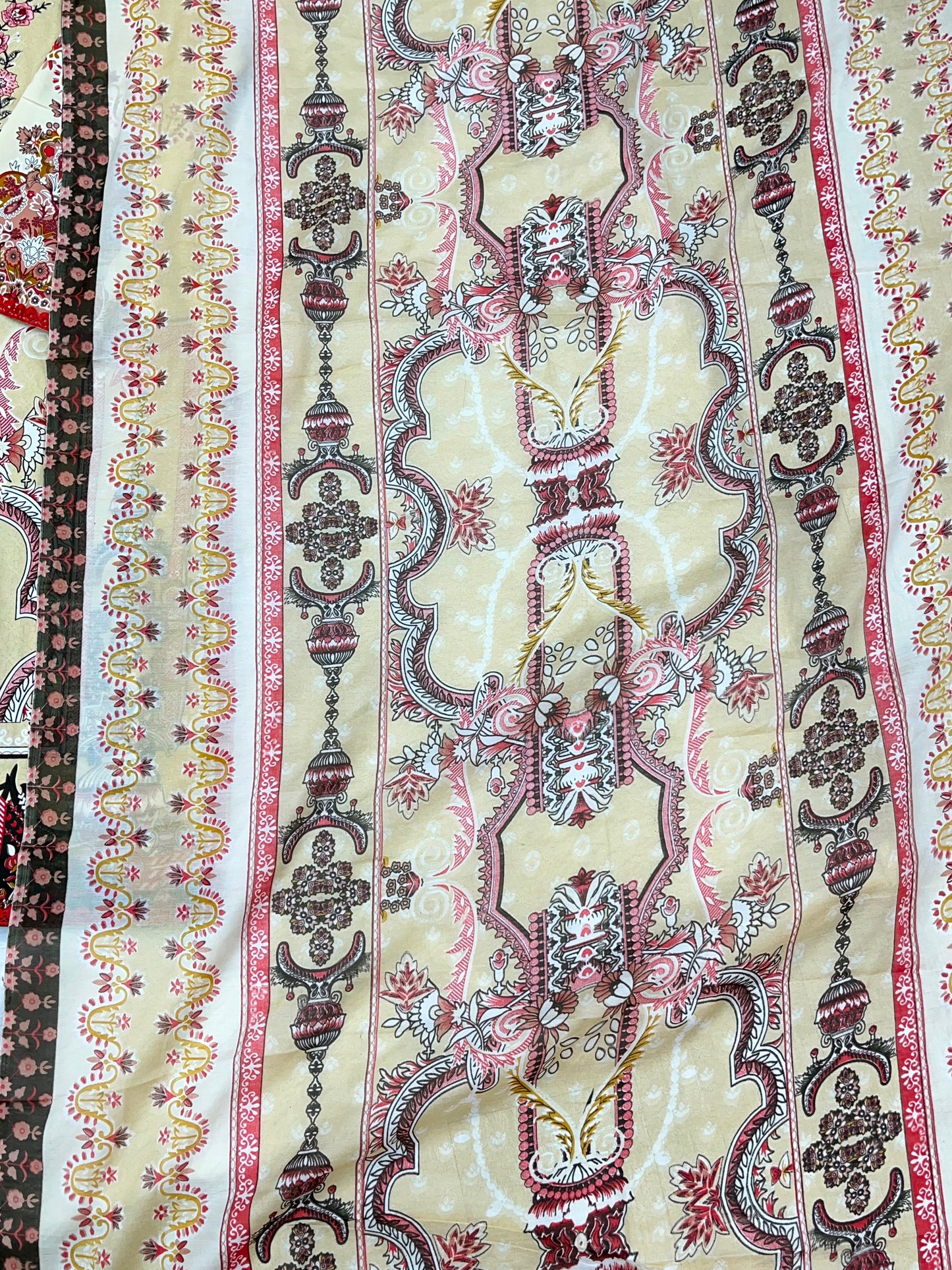 1315 Pakistani Embroidered Suit