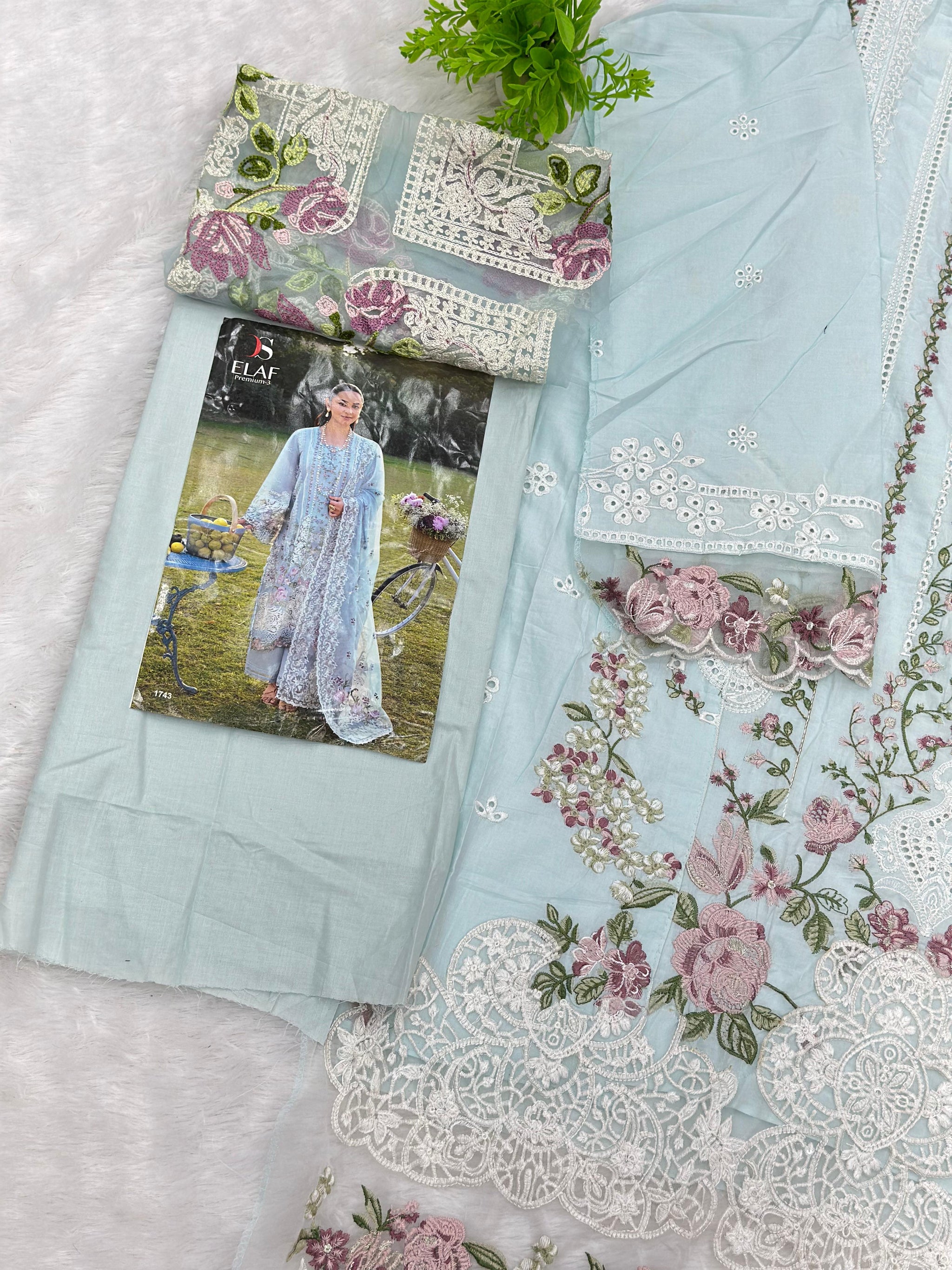 843 Elaf Pakistani Unstitched Lawn Suit