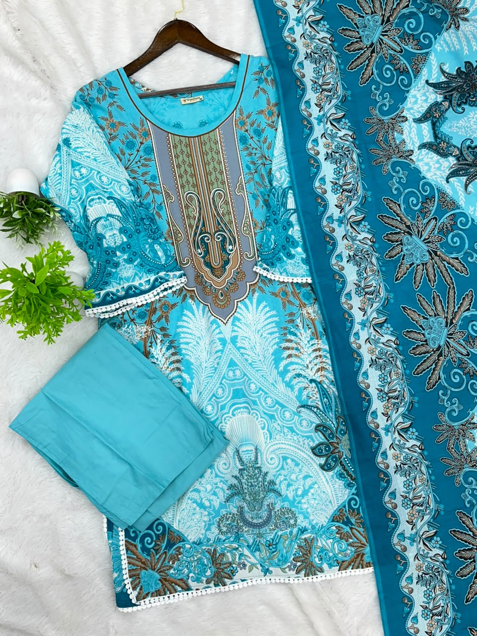 1271 Pakistani Printed Suit
