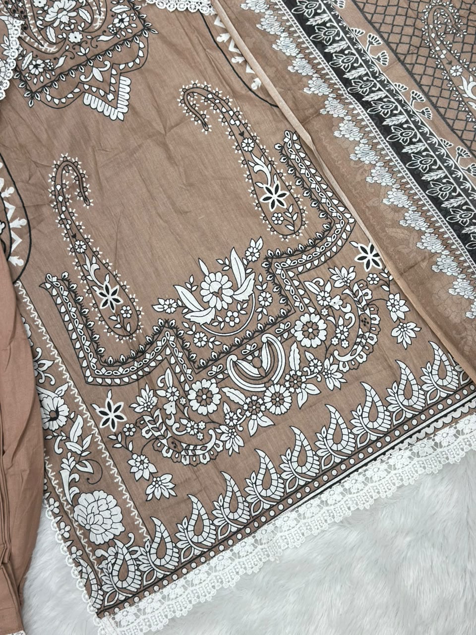 934 Pakistani Embroidered Suit