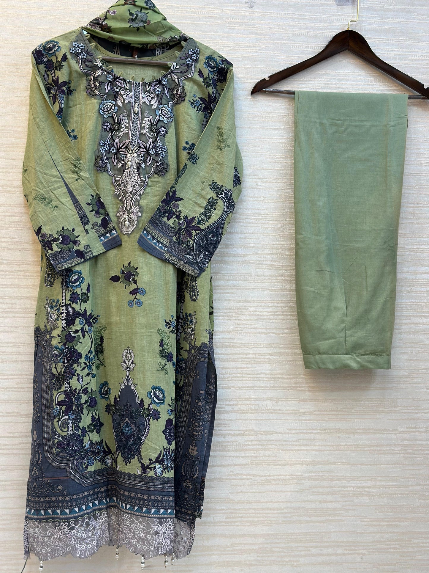373 Own Customised Lawn Cotton