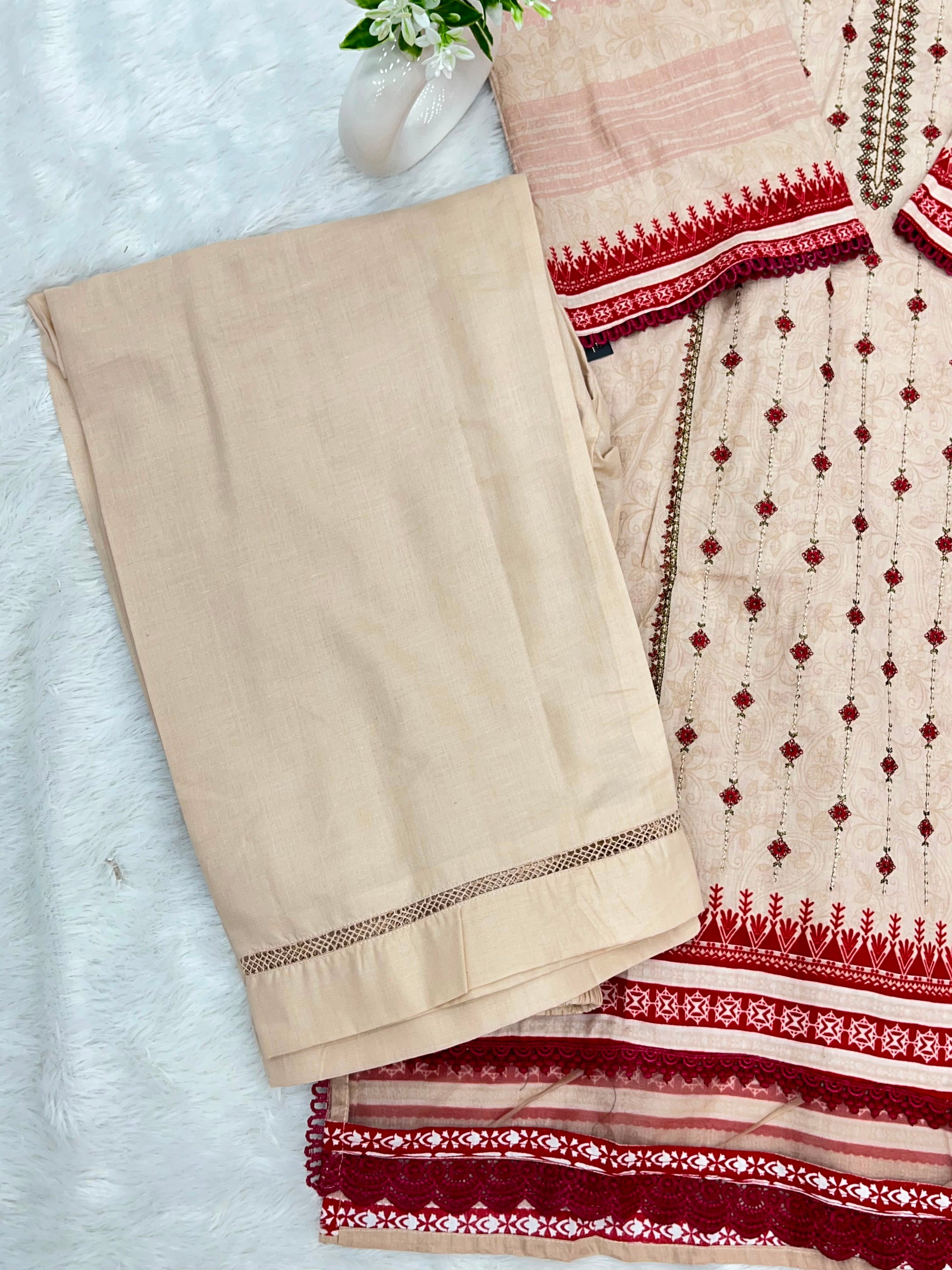 1329 Pakistani Lawn Suit