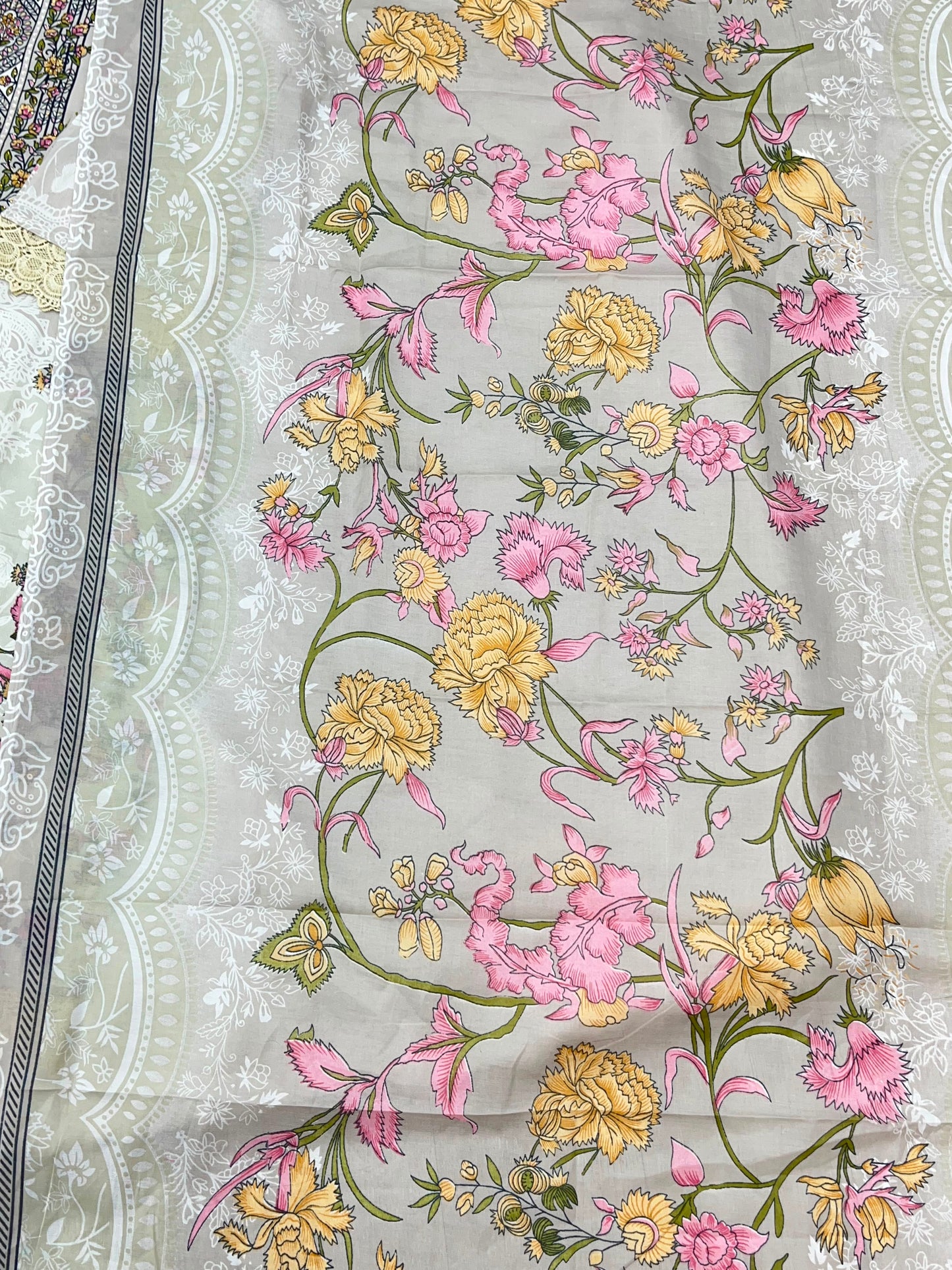 1261 Pakistani Printed Suit
